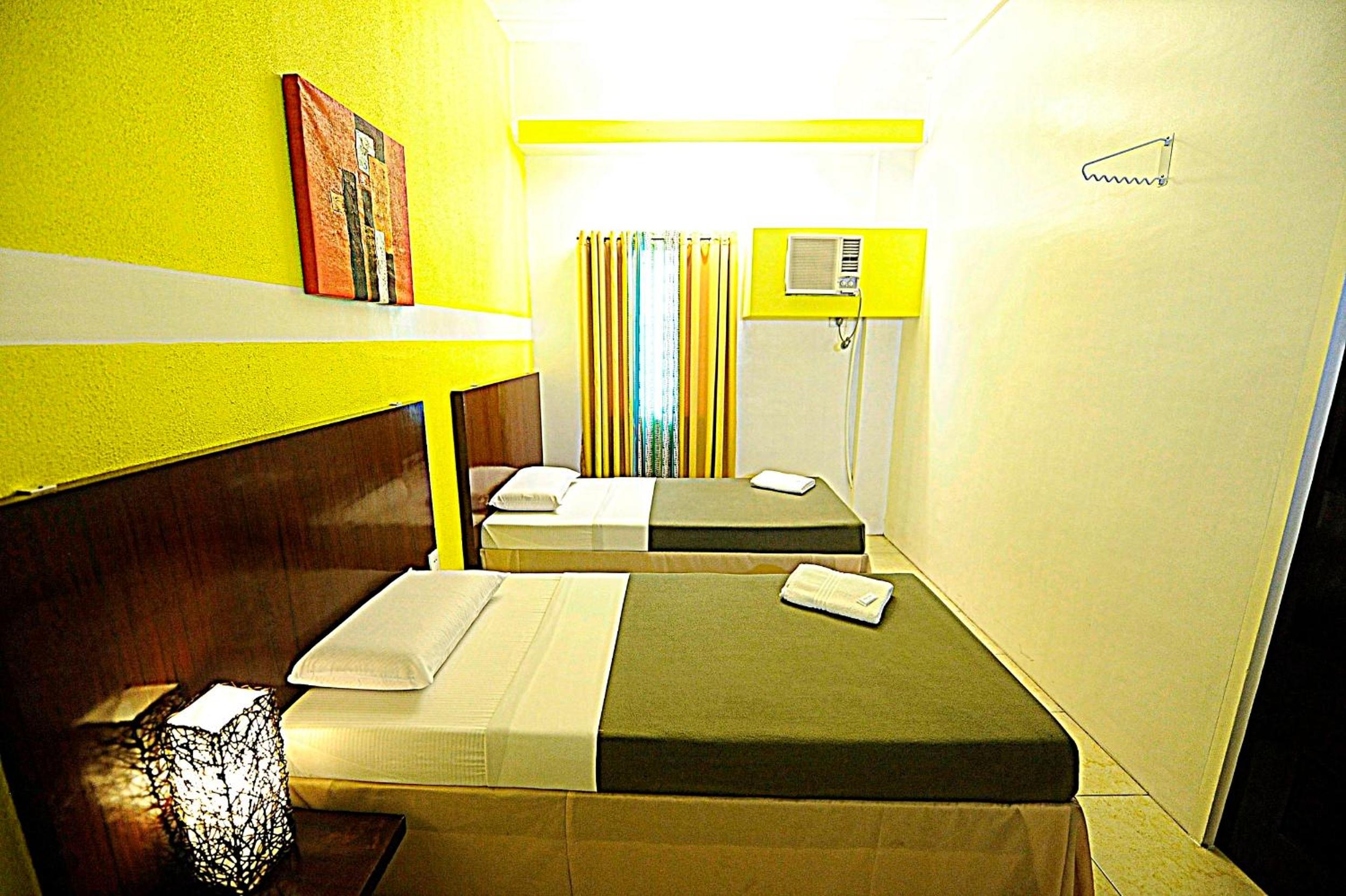 Twin Room - Photo 9