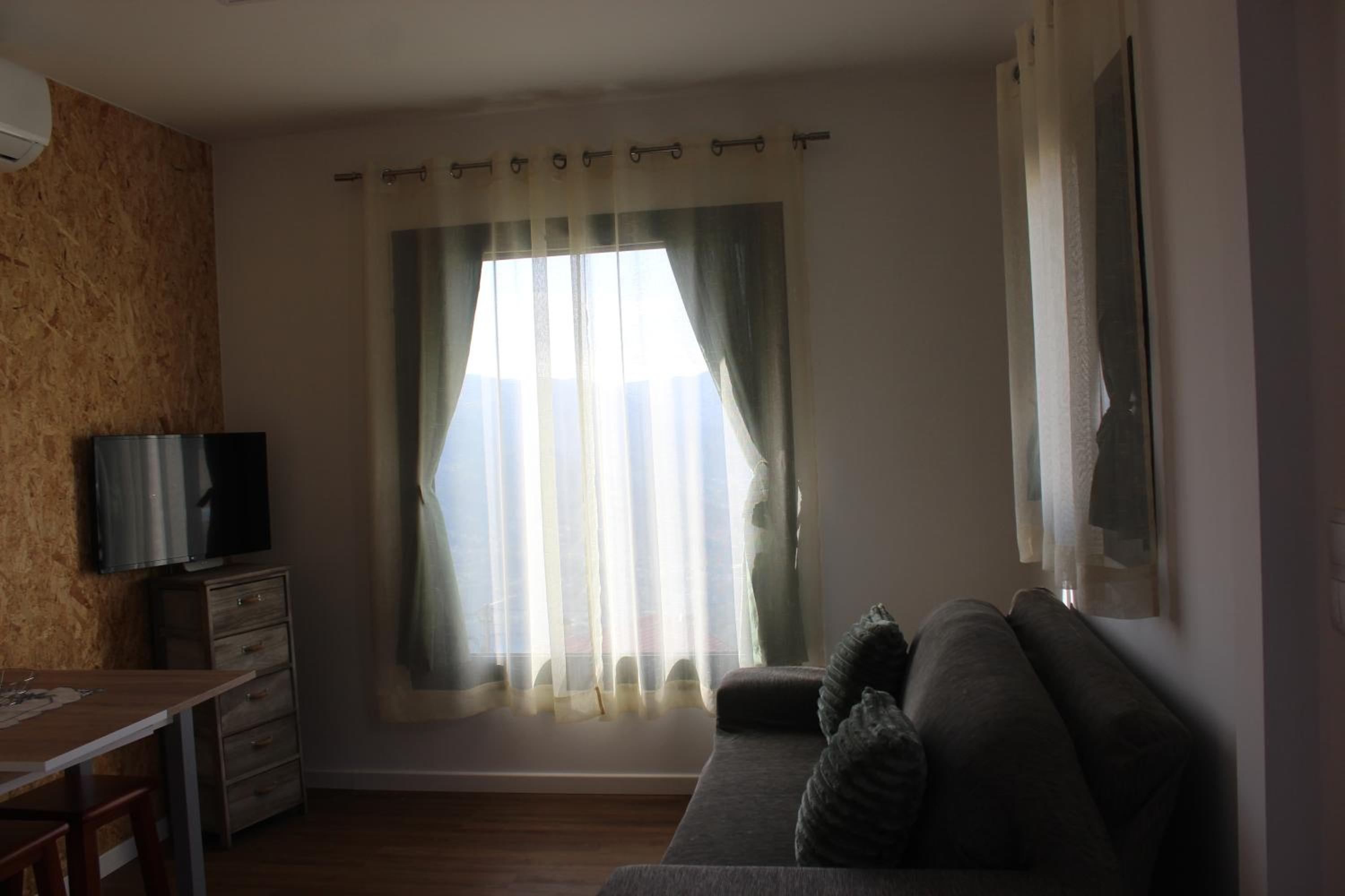 One-Bedroom House photo 1