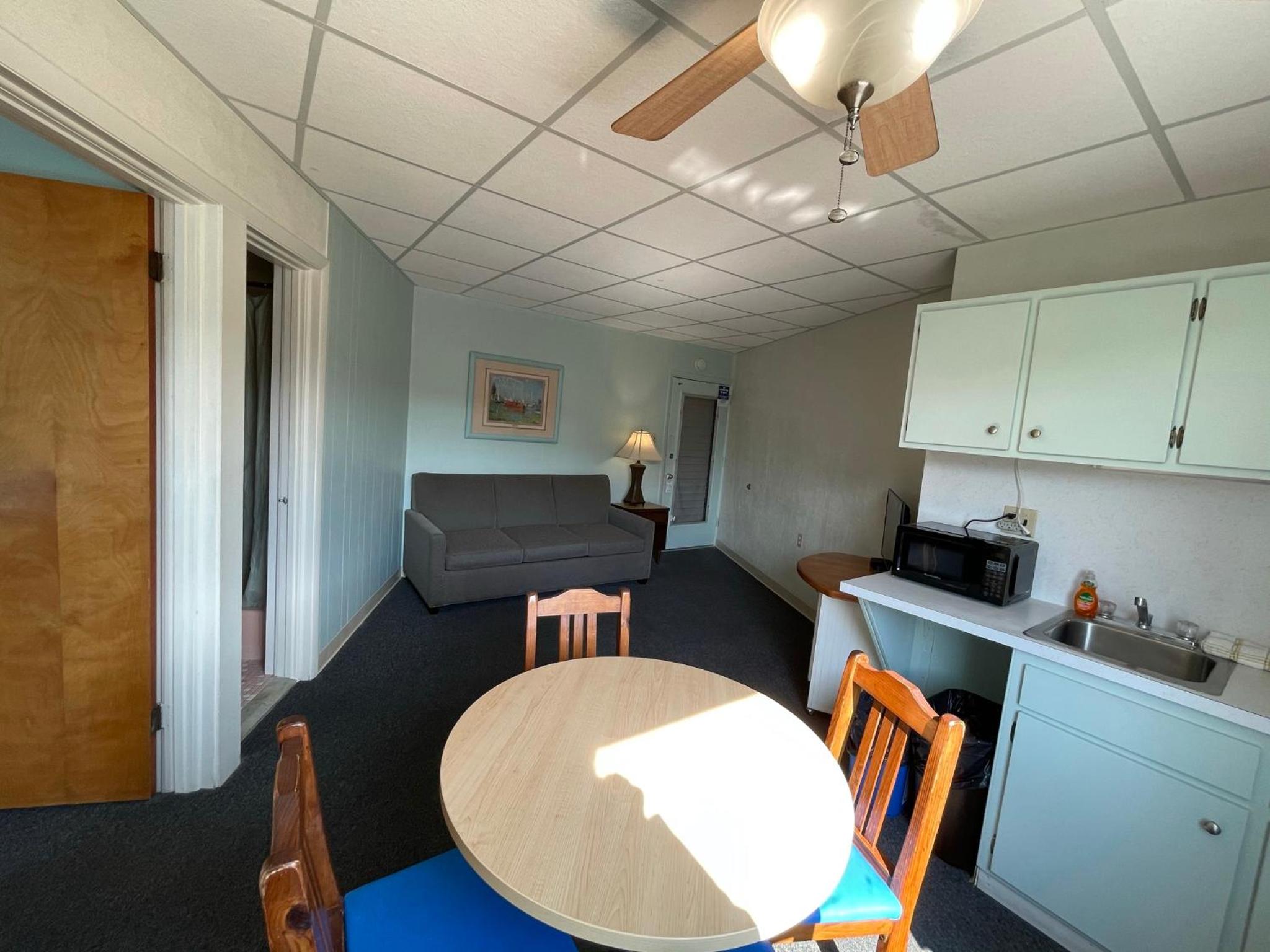 Deluxe Family Room - Photo 1
