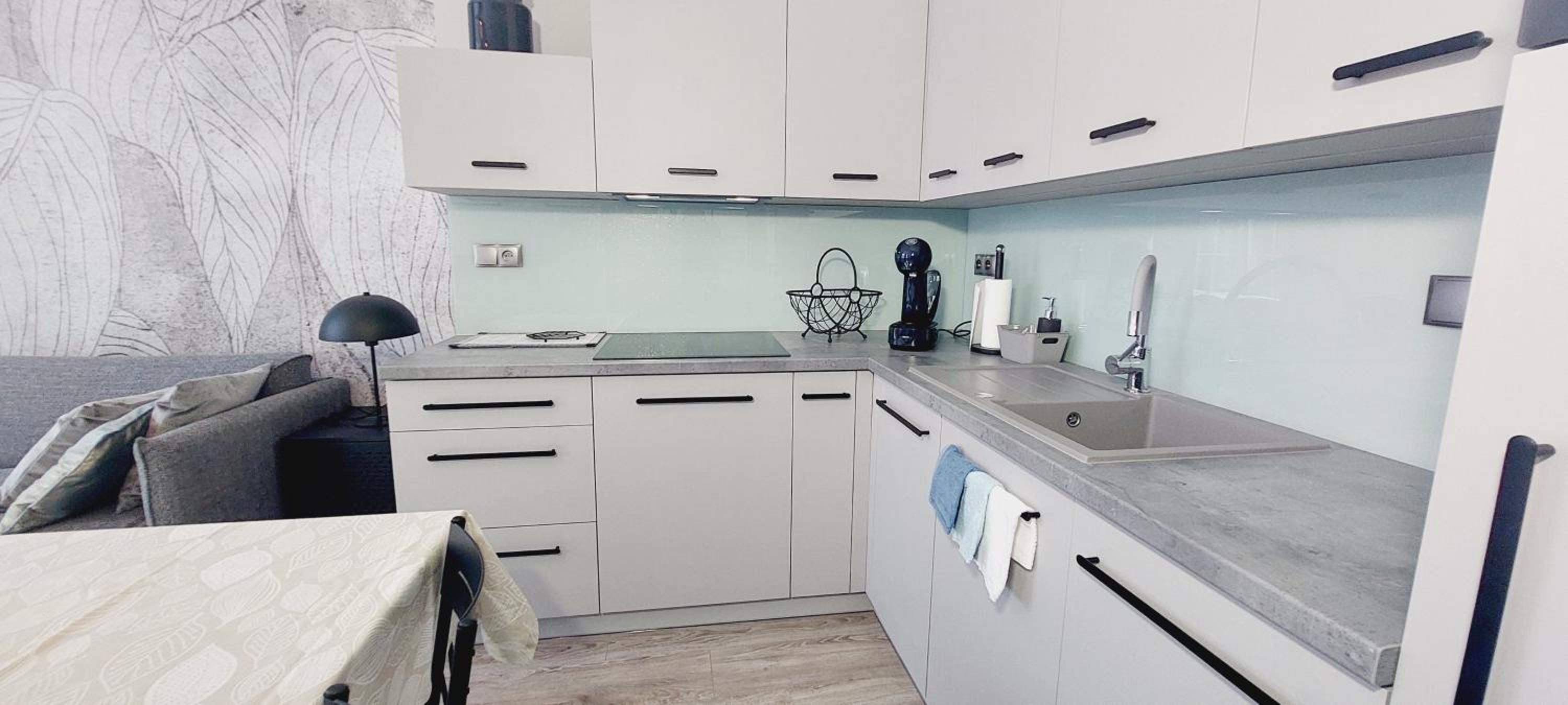Two-Bedroom Apartment - Photo 18