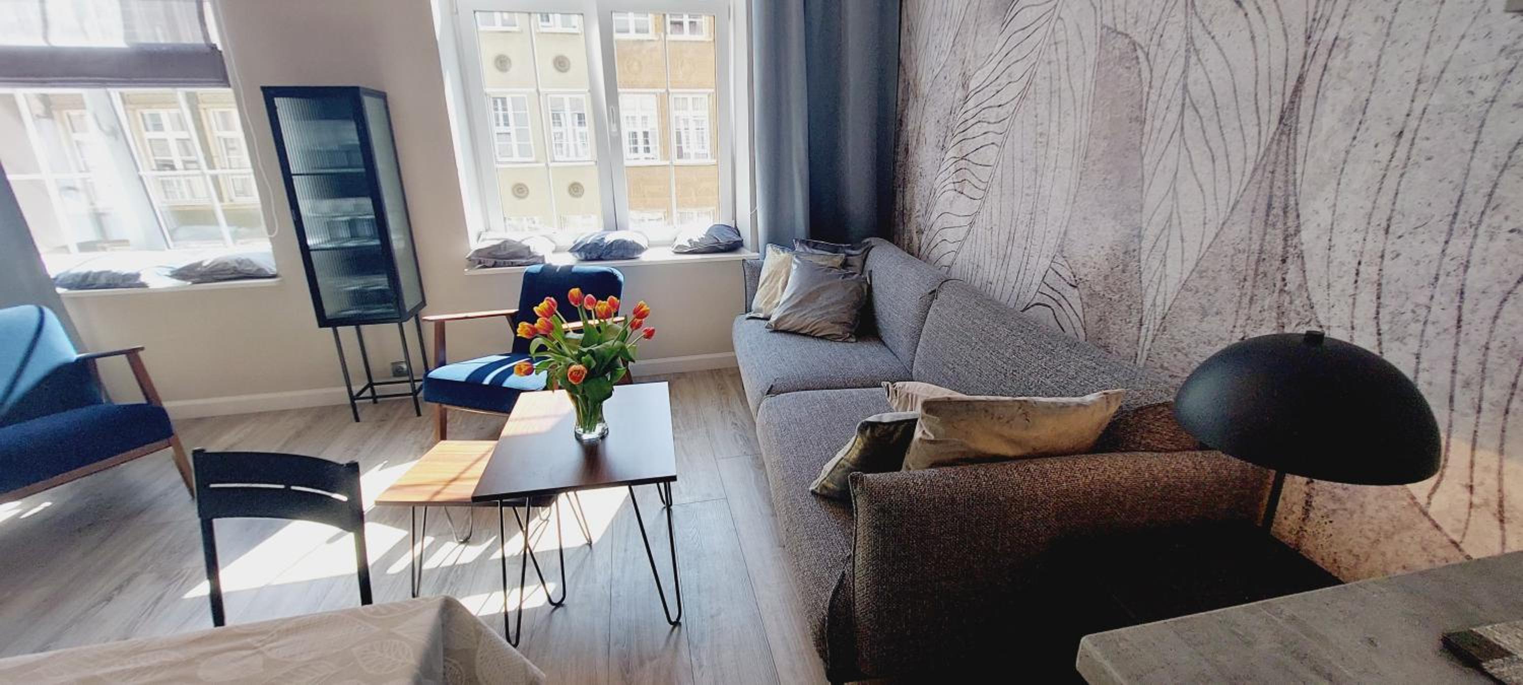 Two-Bedroom Apartment - Photo 25