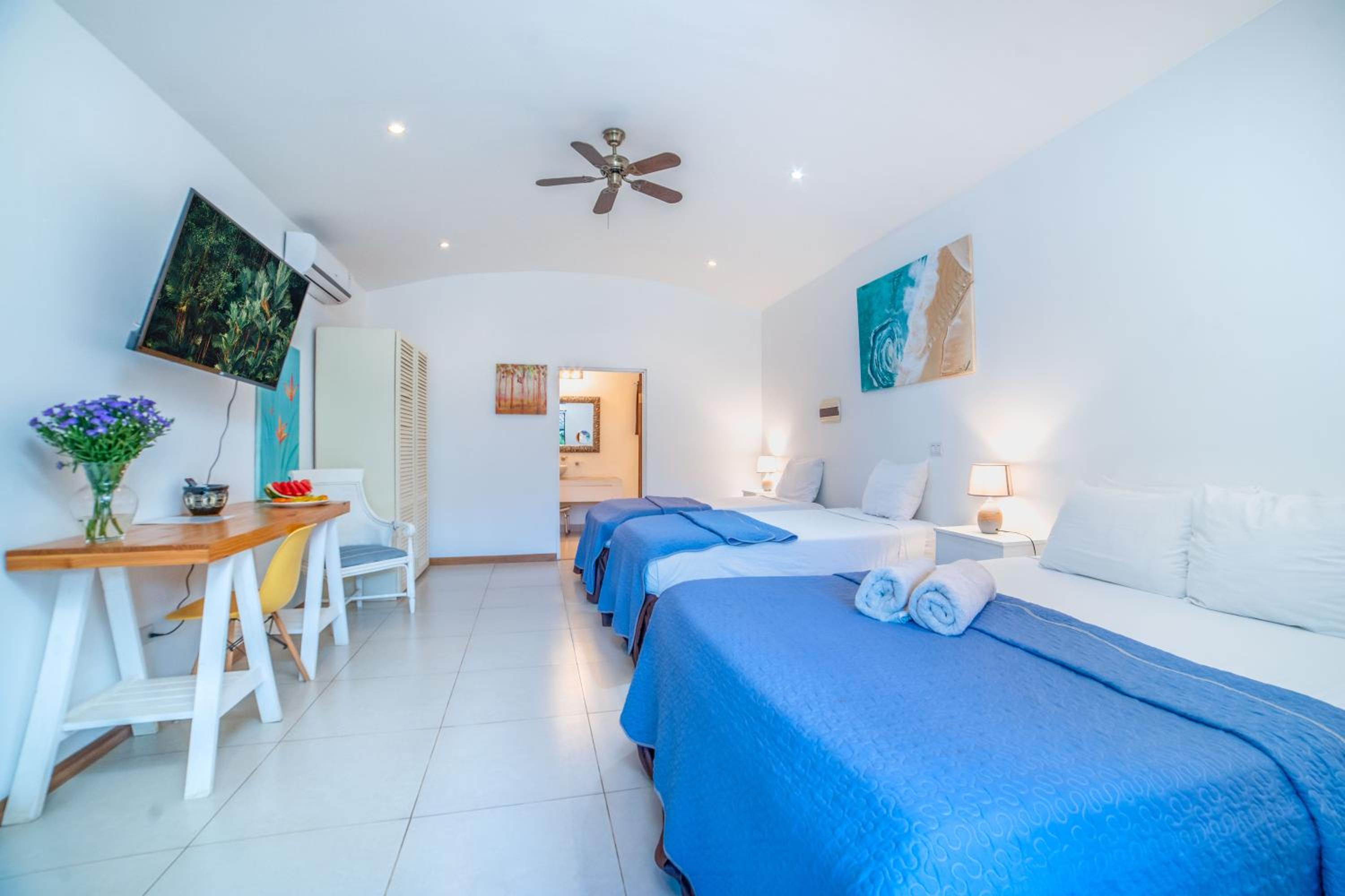 Deluxe Quadruple Room