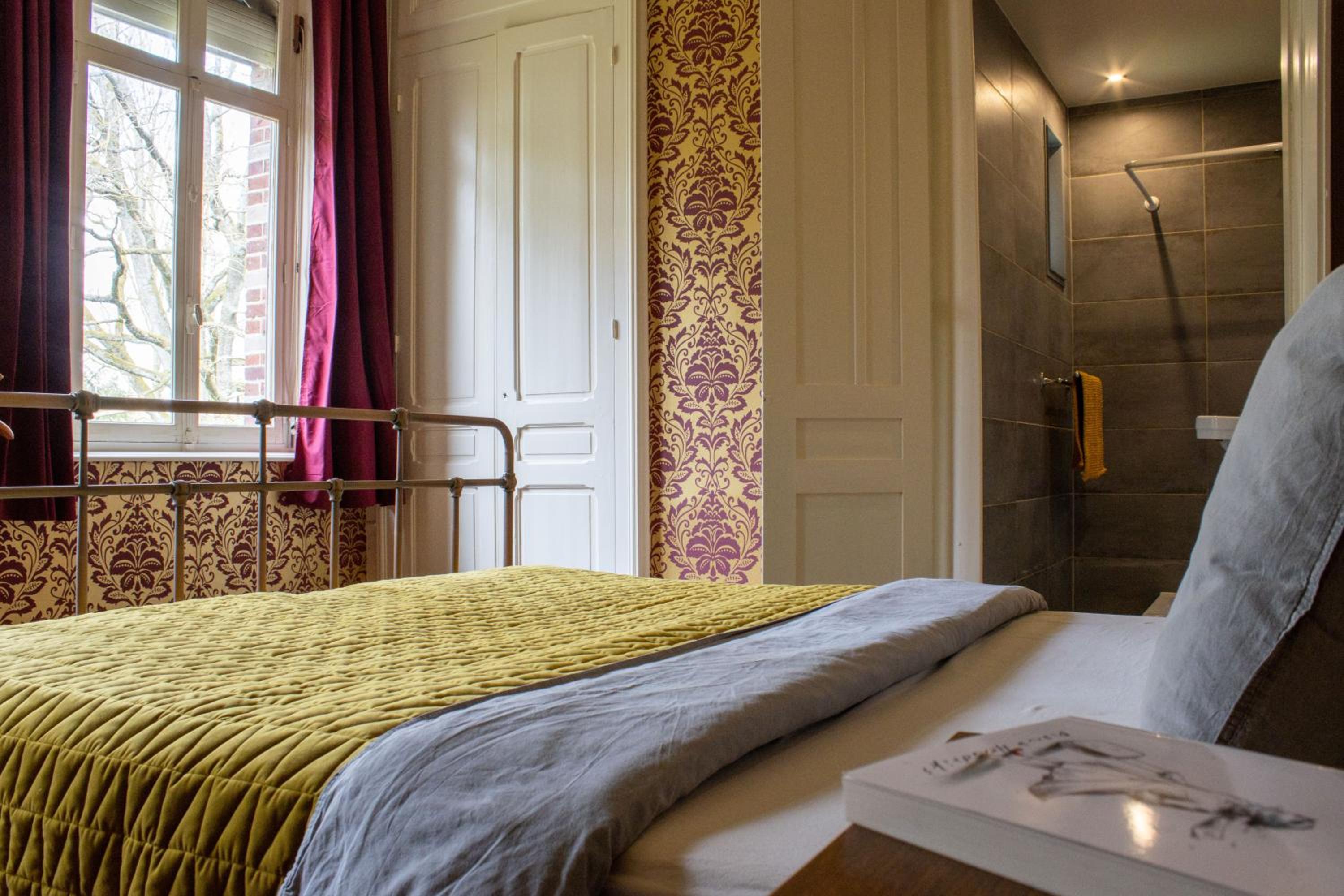 King Room with Garden View - Photo 2