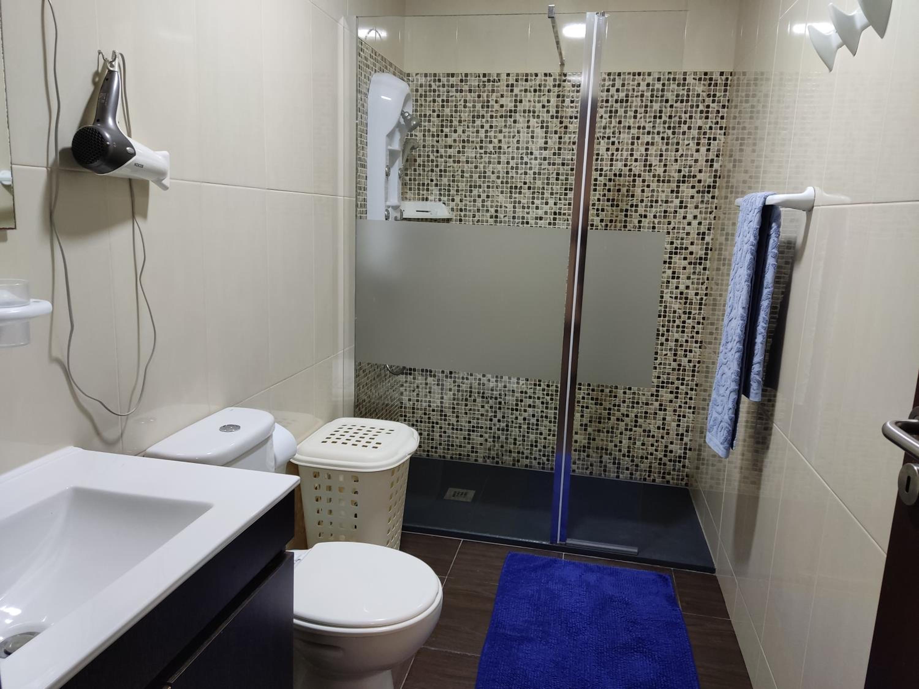 Two-Bedroom House - Photo 19
