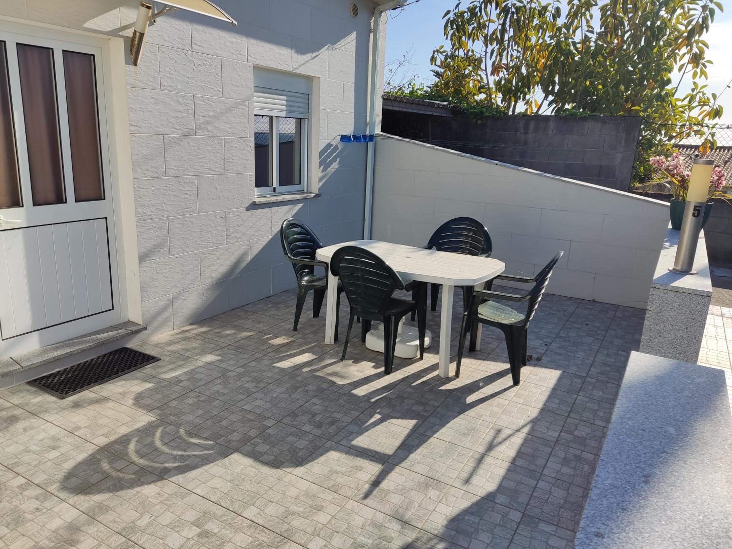 Two-Bedroom House - Photo 16