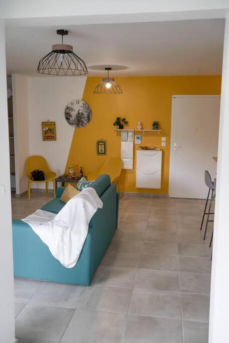 Two-Bedroom Apartment photo 2