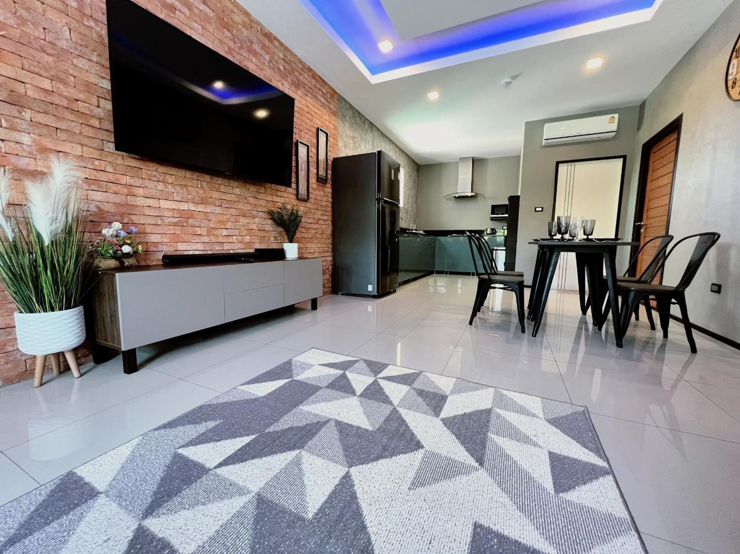 Family Suite - Photo 10