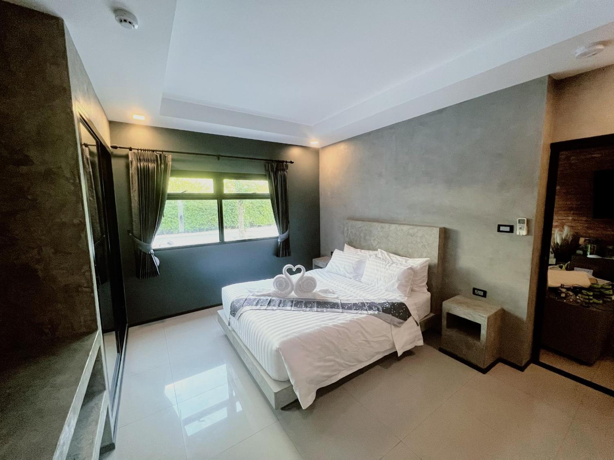 Family Suite - Photo 9