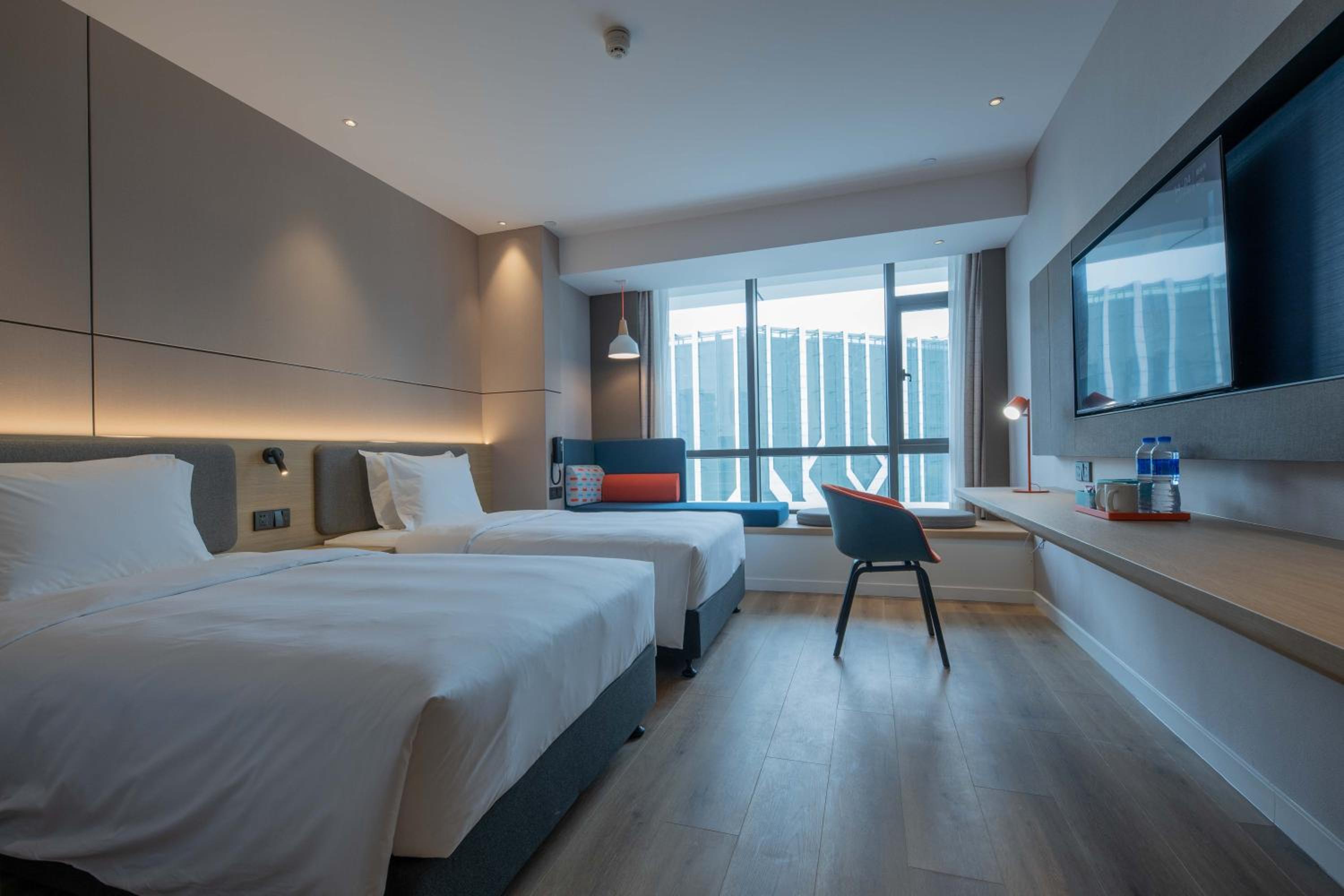 Standard Twin Room - Photo 6
