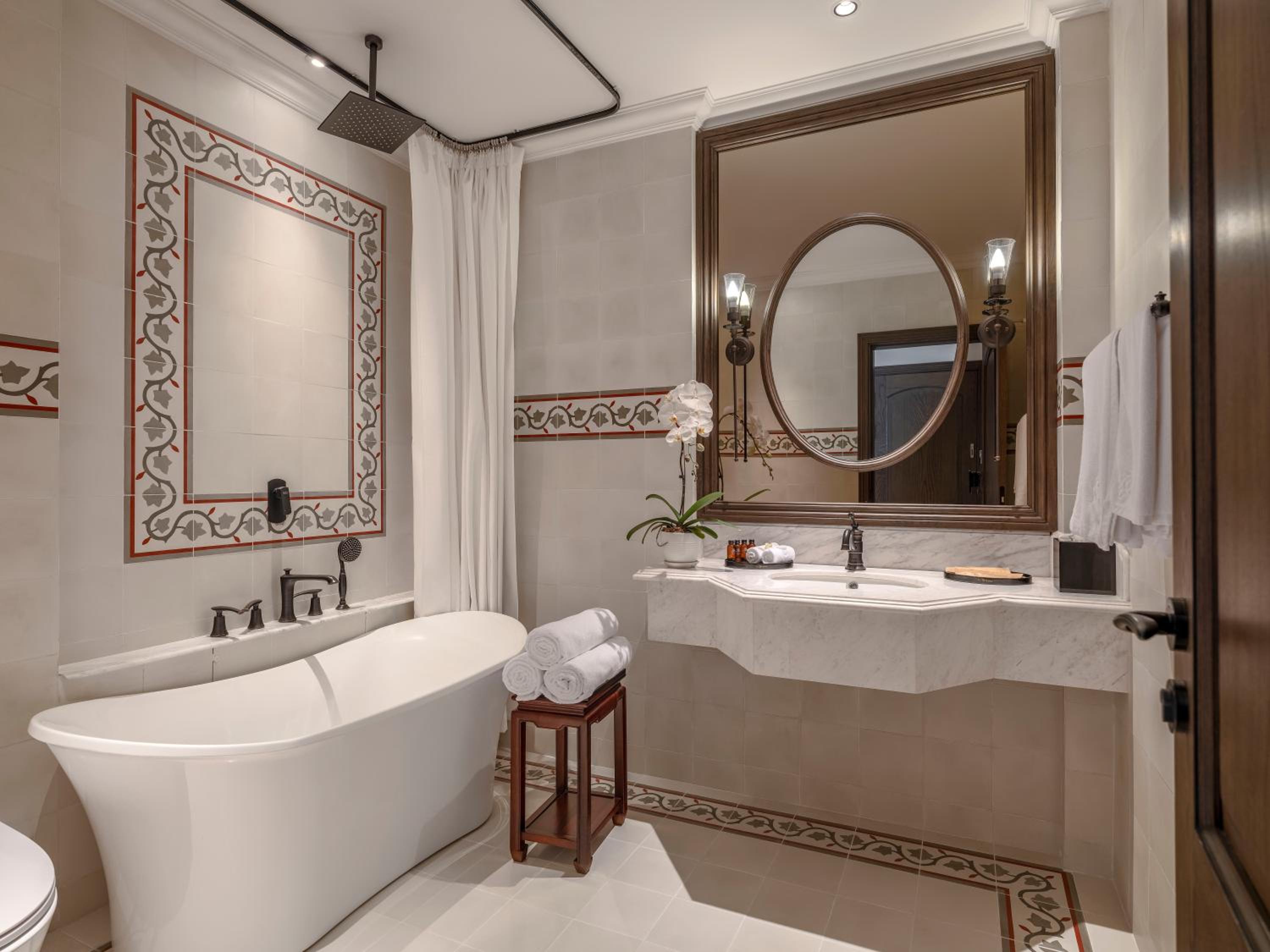 Deluxe City View Room