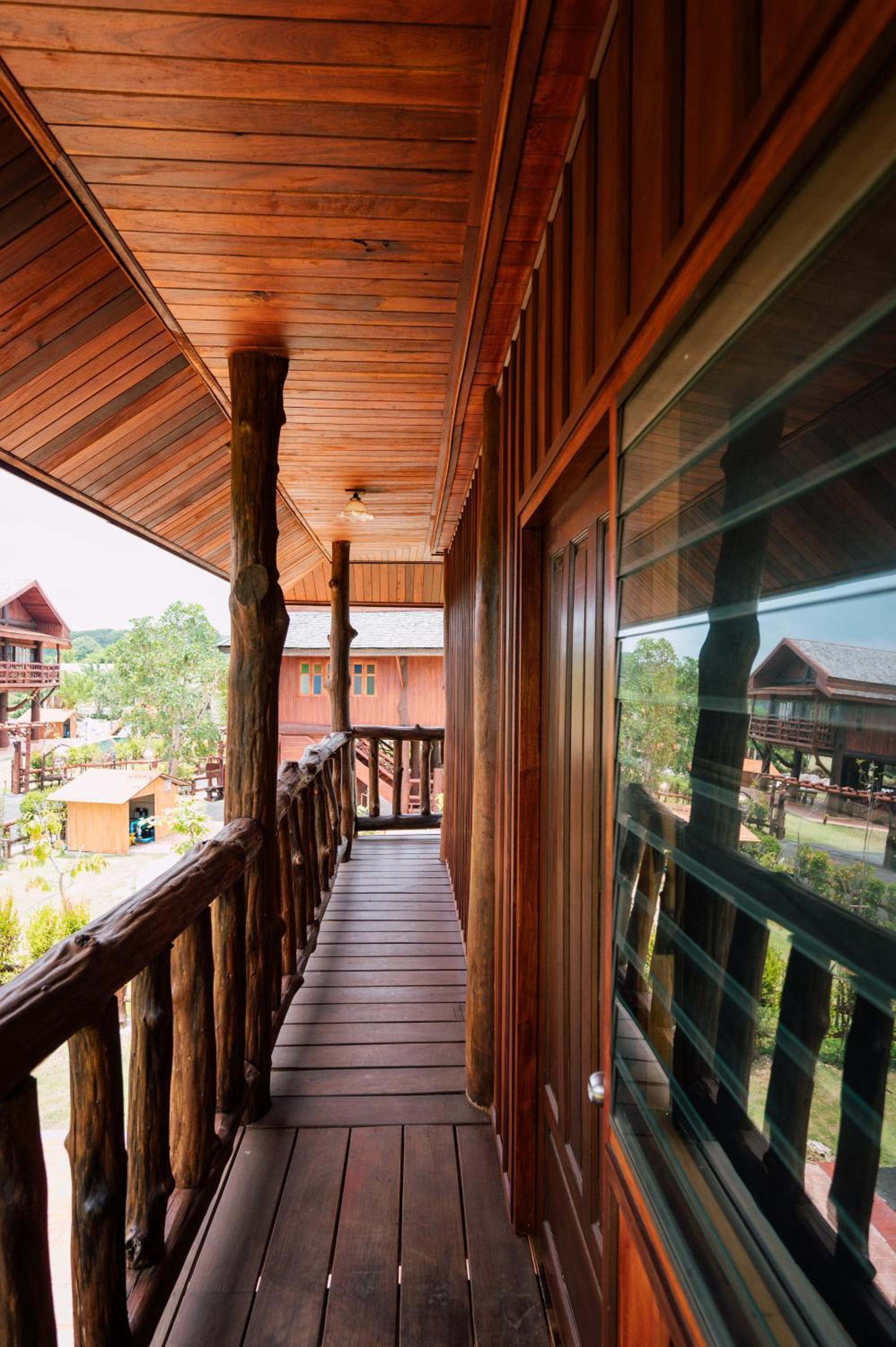 Villa with Private Pool - Photo 6