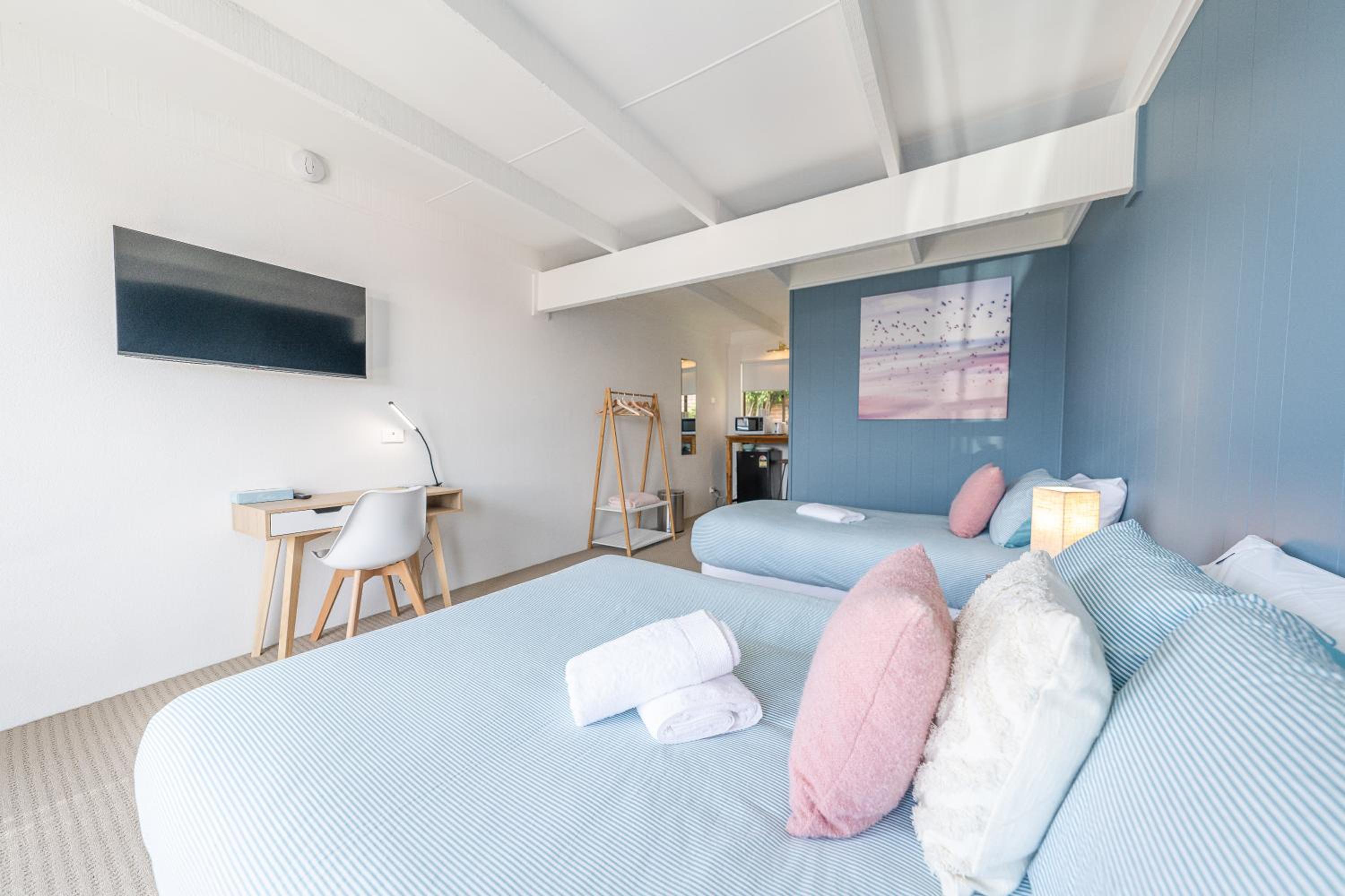 Standard Triple Room photo 2