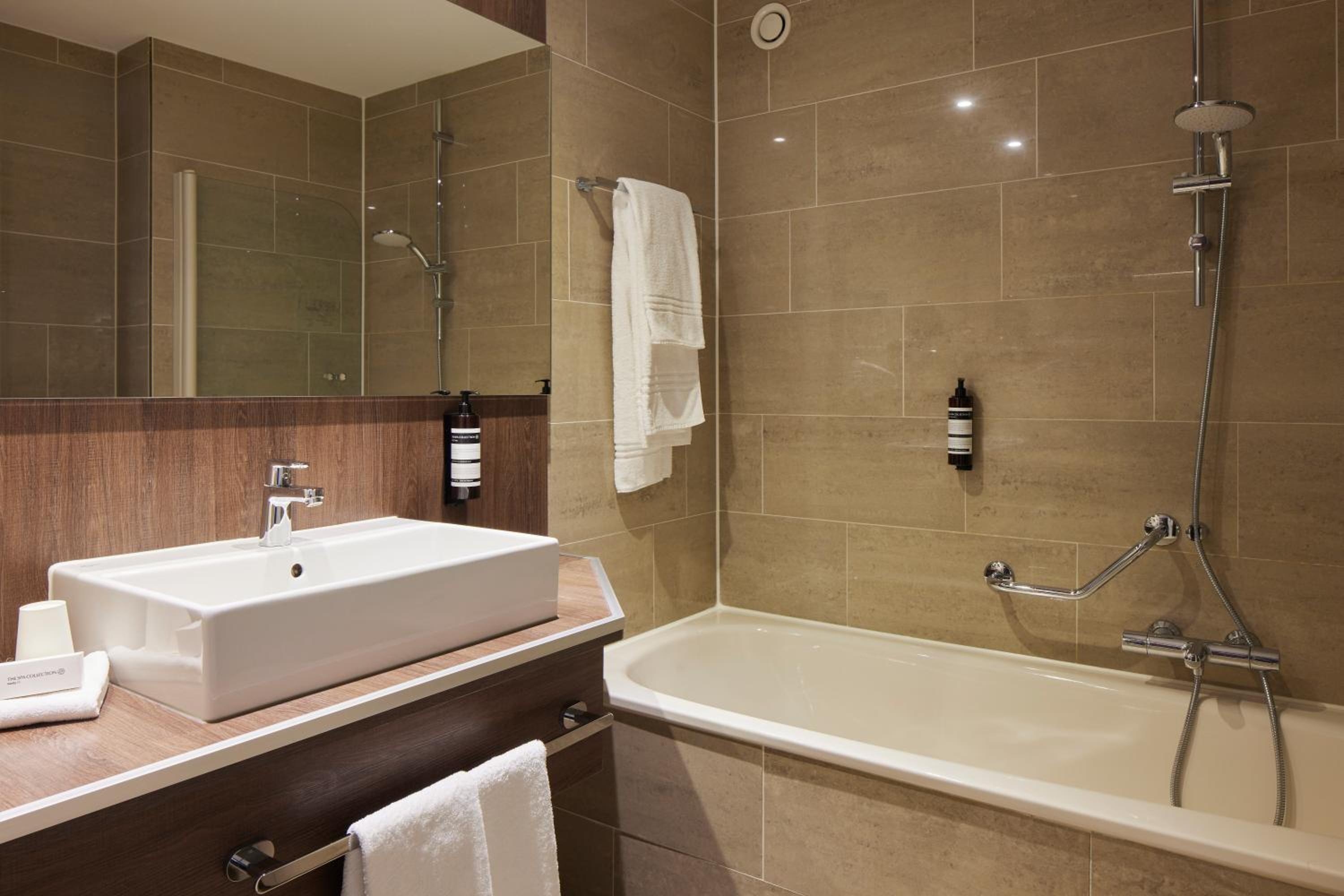 Standard Double Room - Photo 2
