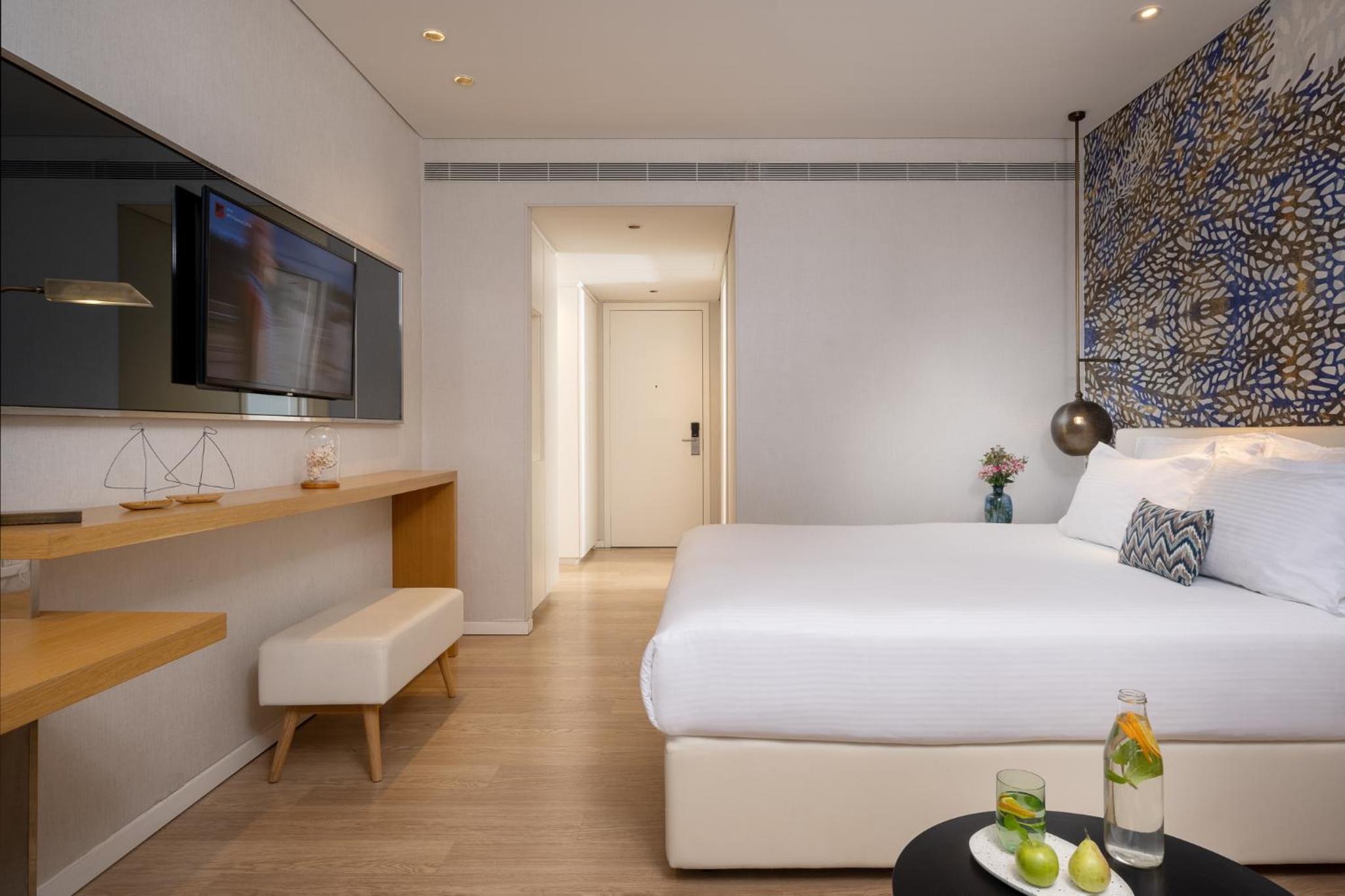 Deluxe Double Room with Balcony and Sea View (2 Adults + 2 Children)