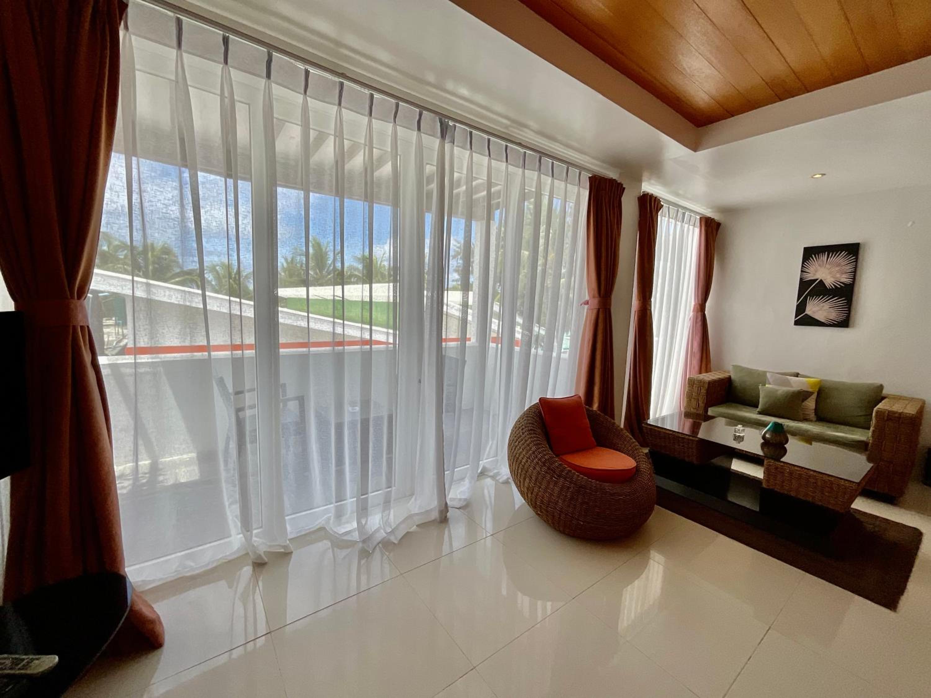 Triple King Suite Room - Photo 42