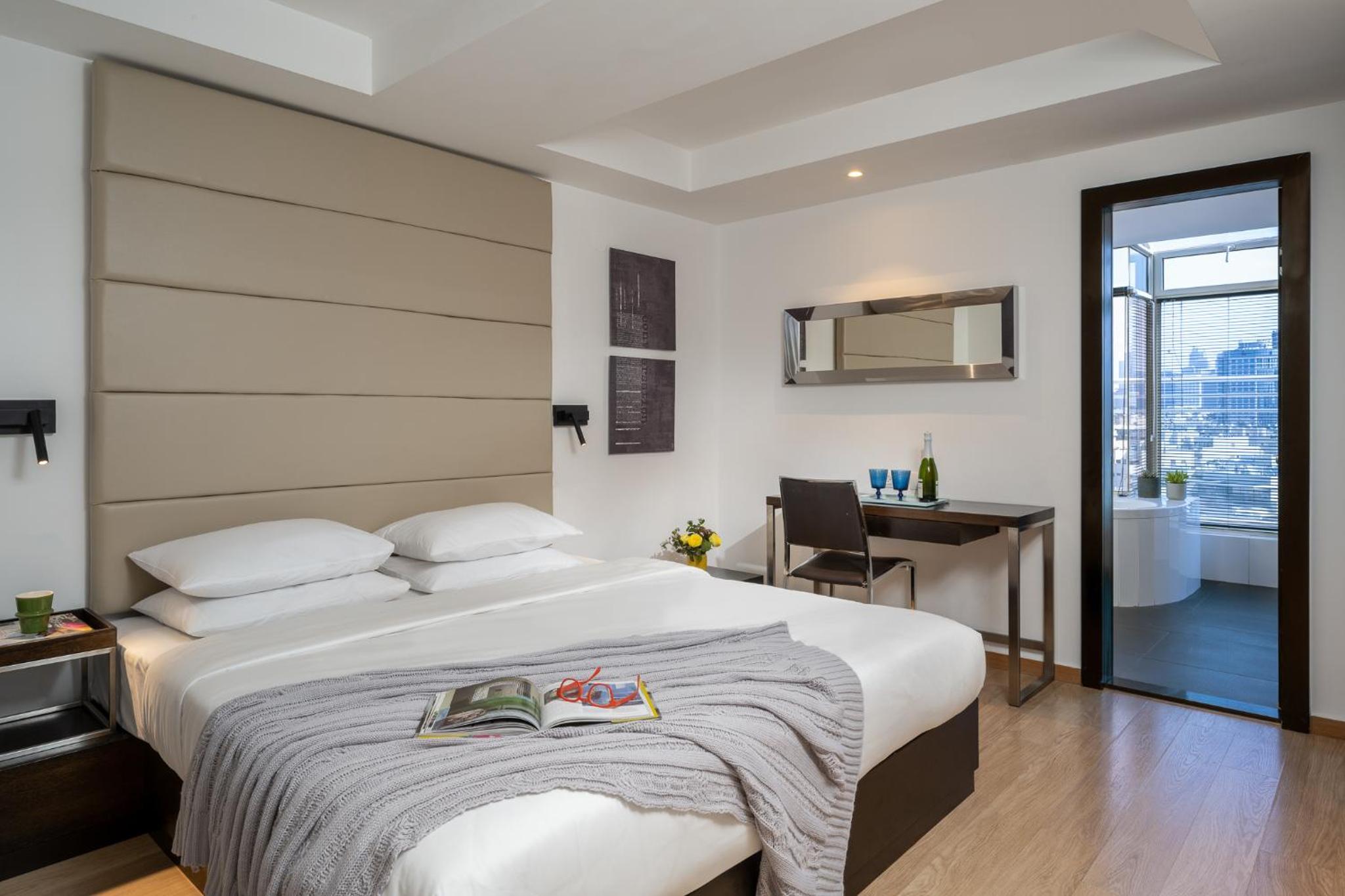Penthouse Suite - Photo 4