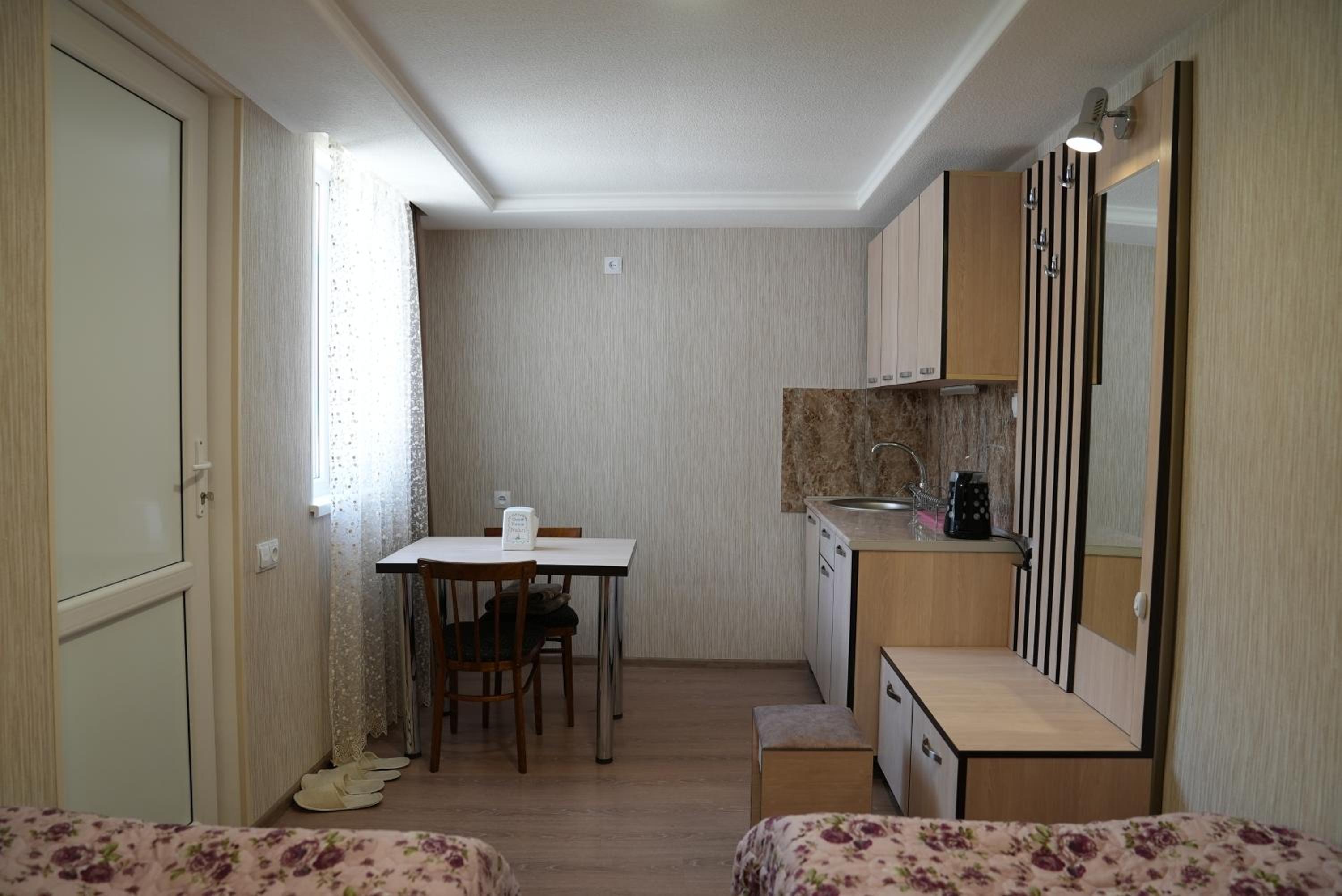 Standard Twin Room photo 2