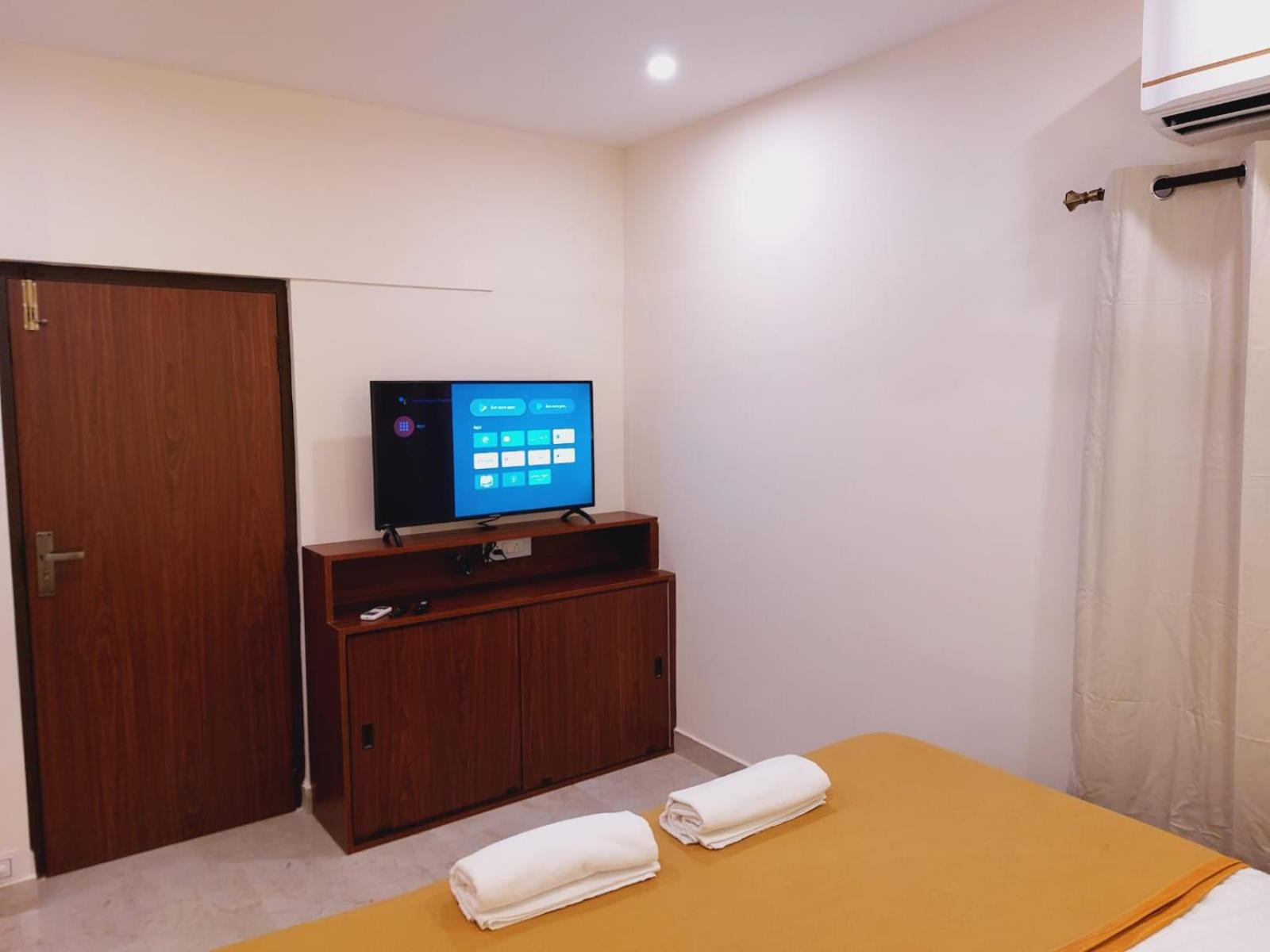 Standard King Room