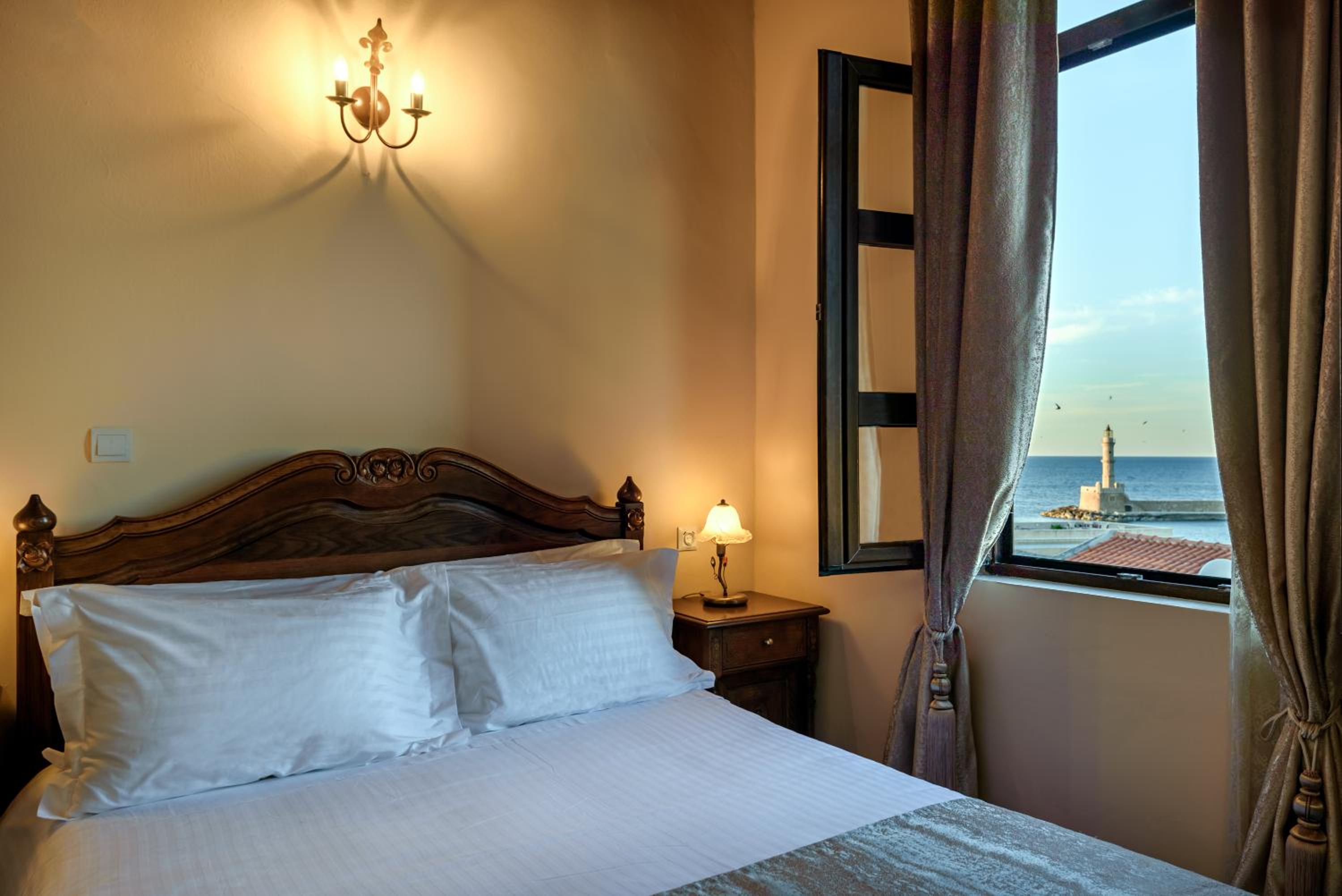Double Room with Sea View - Photo 5