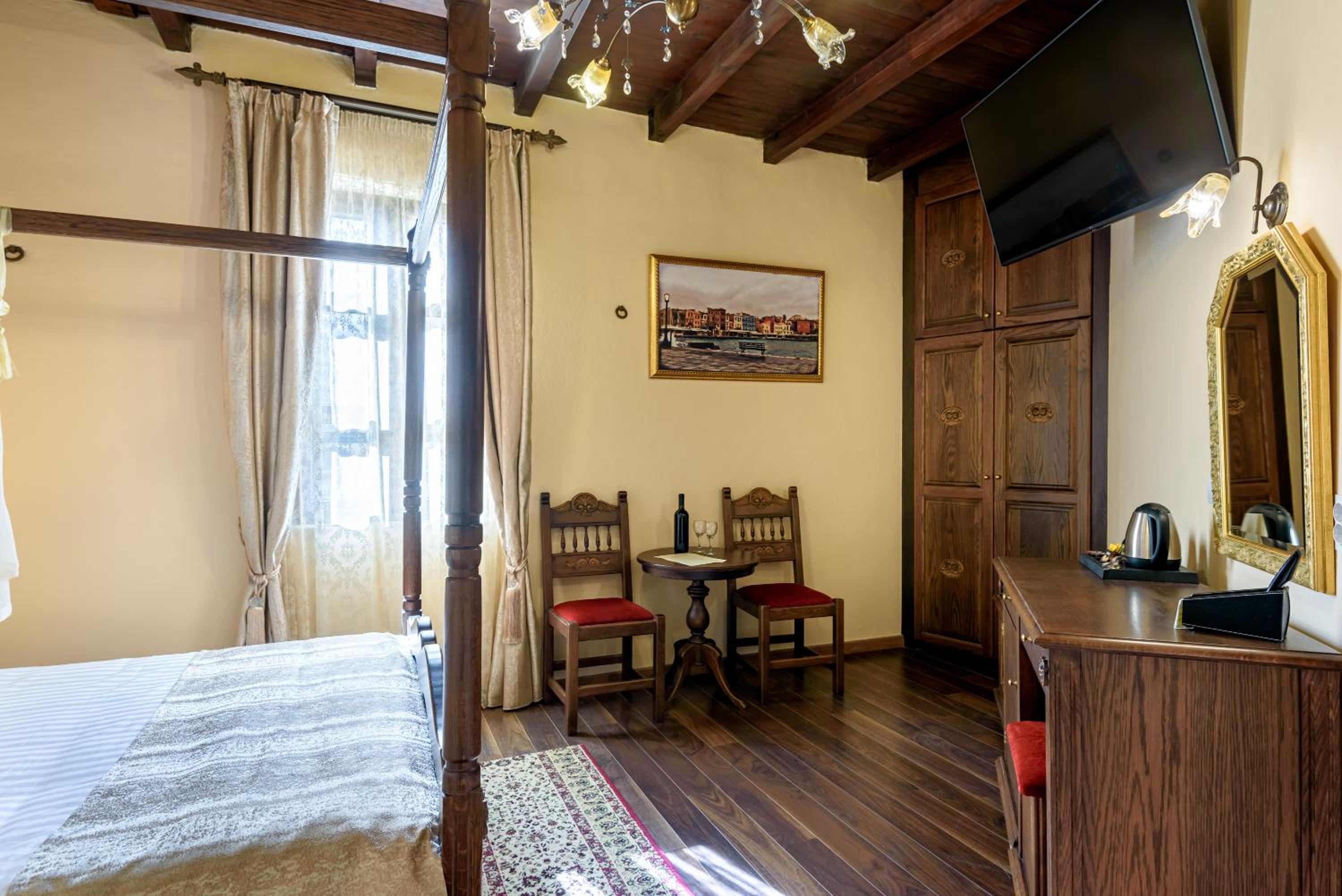 Double Room - Photo 3
