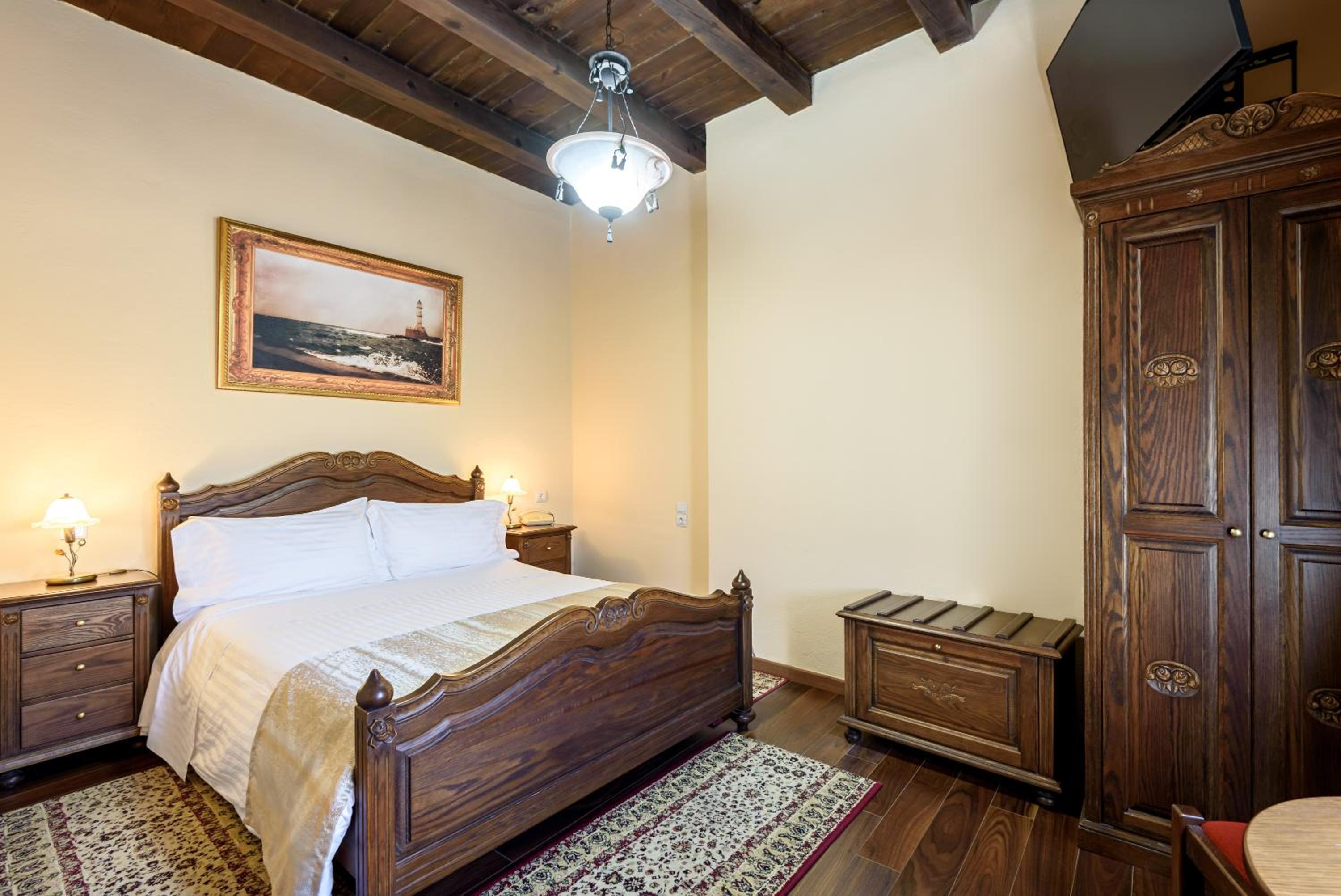 Double Room - Photo 9
