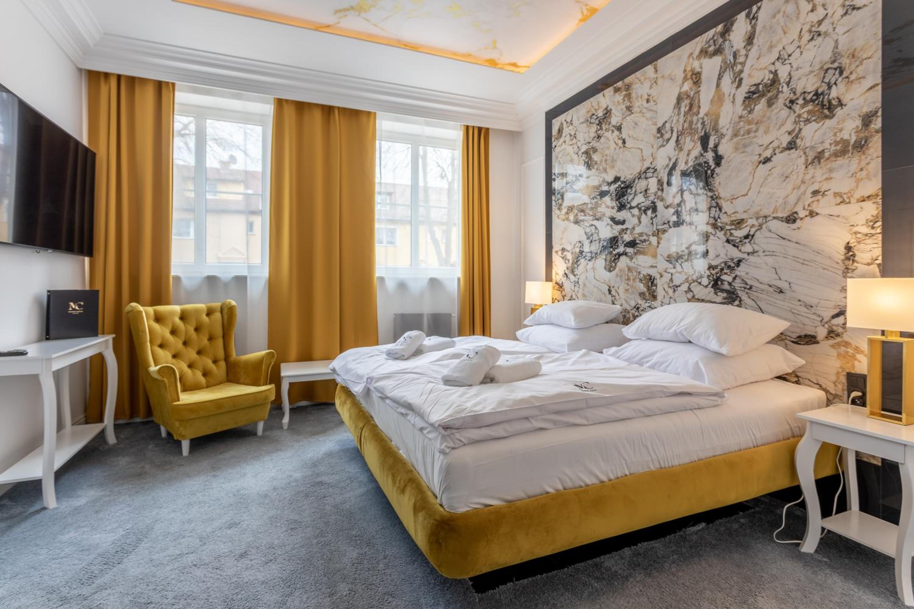 Deluxe Double Room with Bath