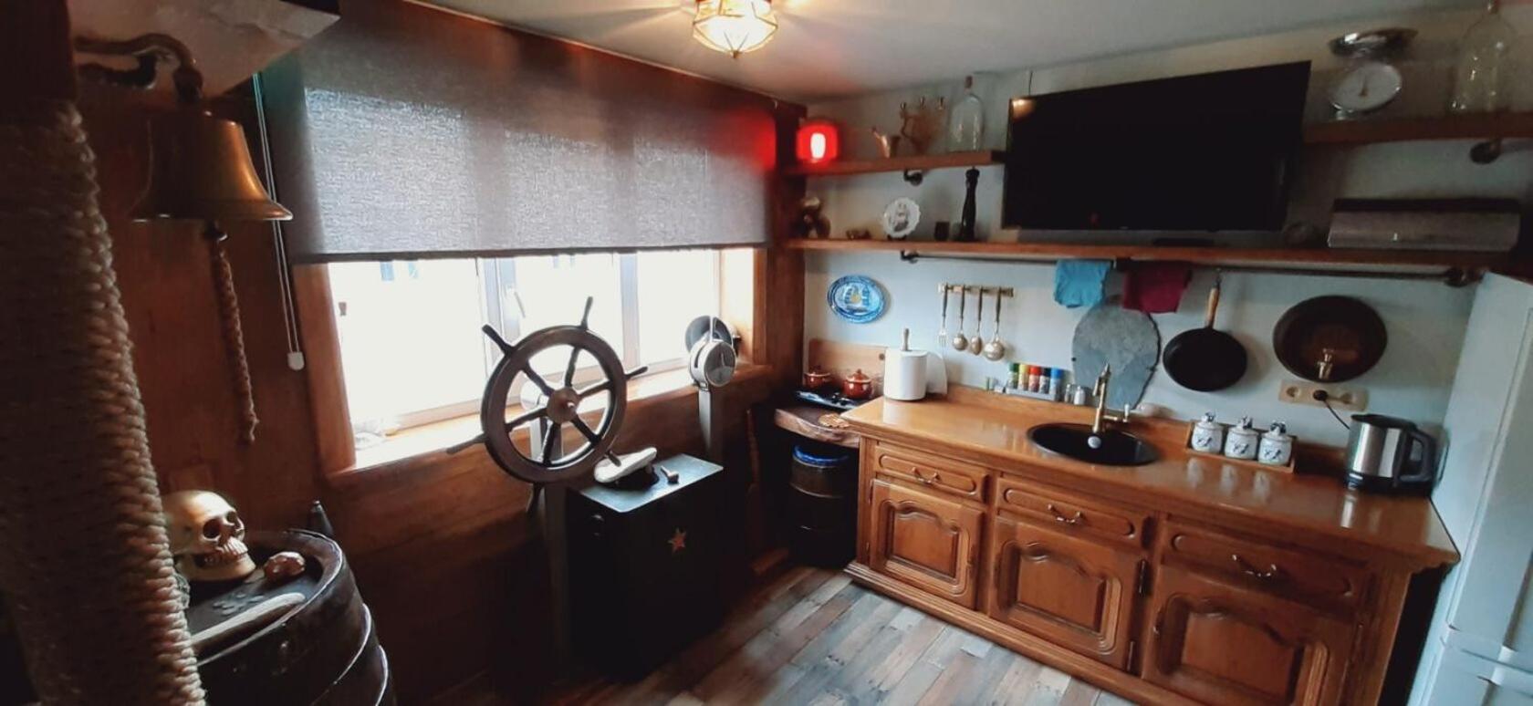 One-Bedroom Apartment - Photo 20