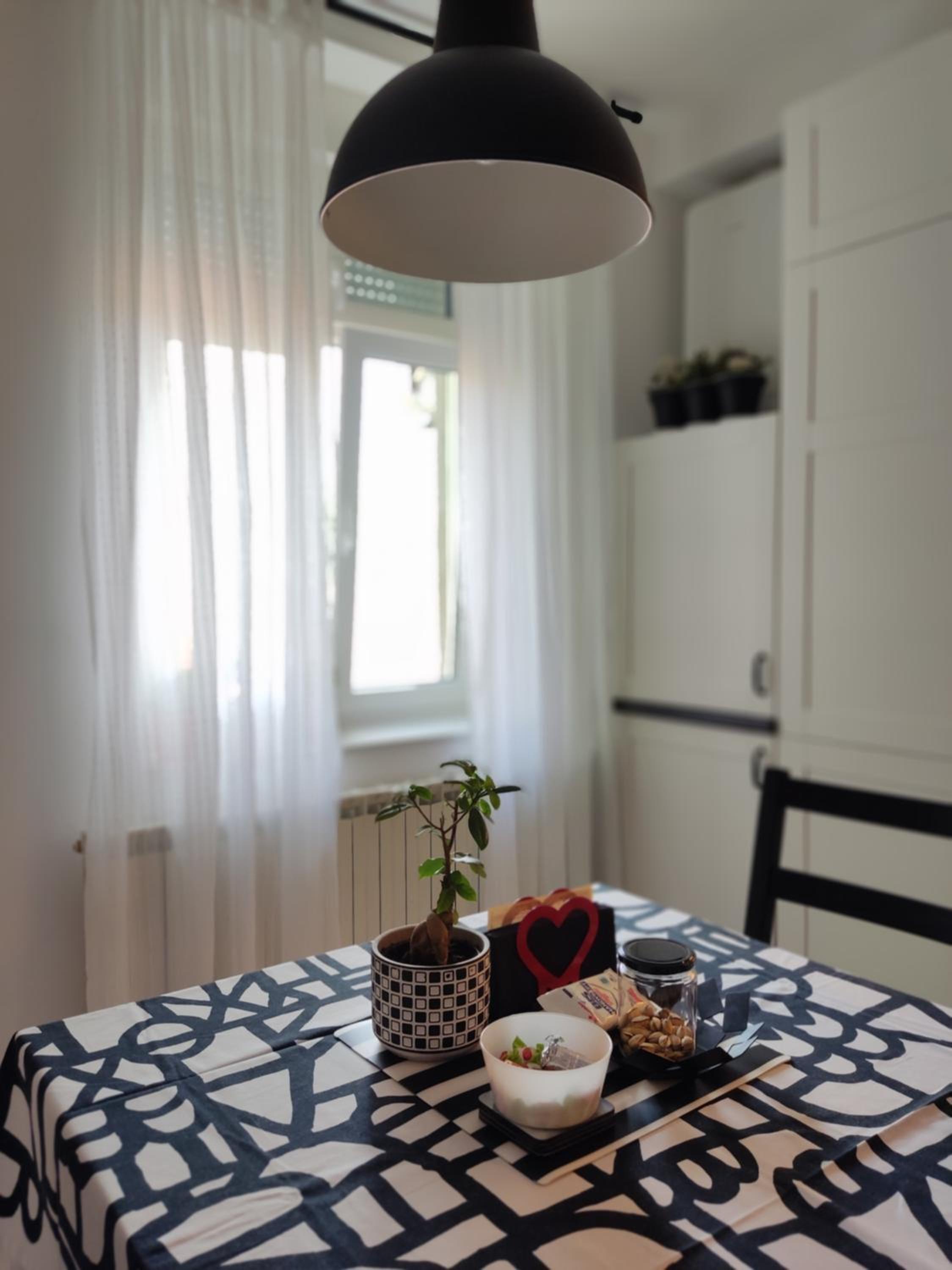 One-Bedroom Apartment - Photo 9