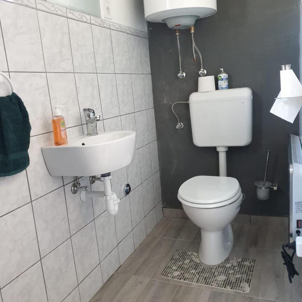 Apartment - Photo 11