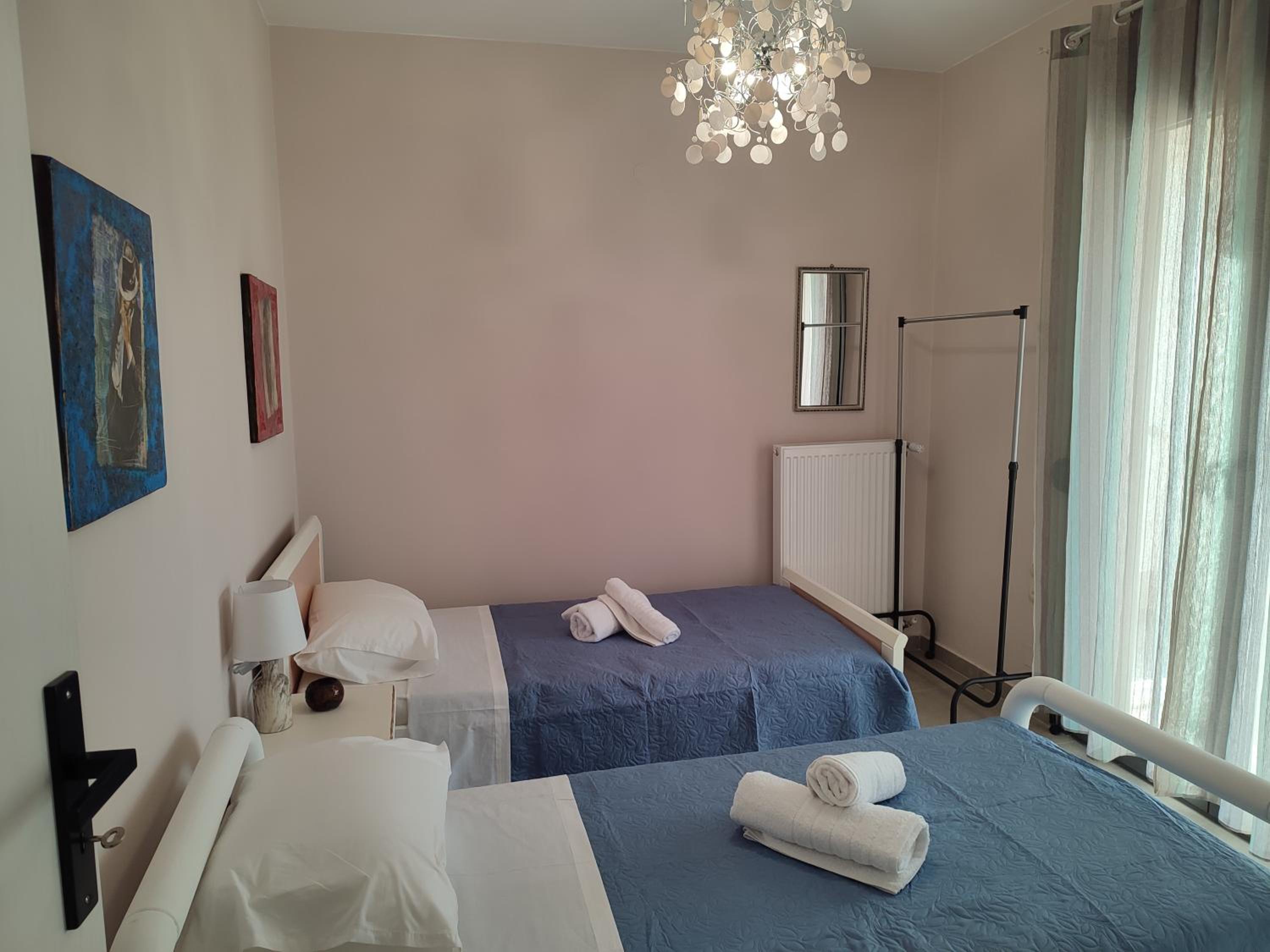 Three-Bedroom Villa - Photo 1