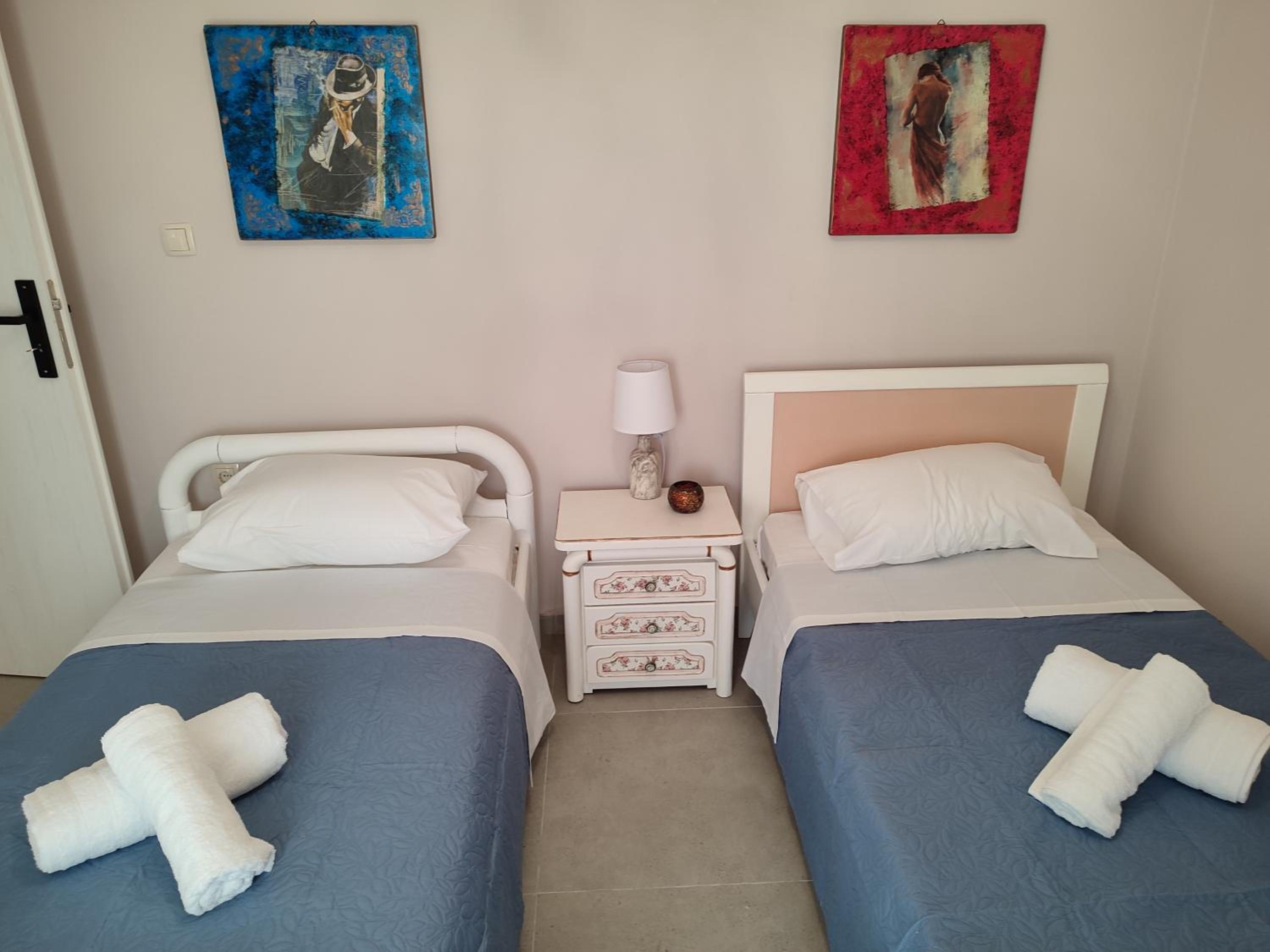 Three-Bedroom Villa - Photo 17