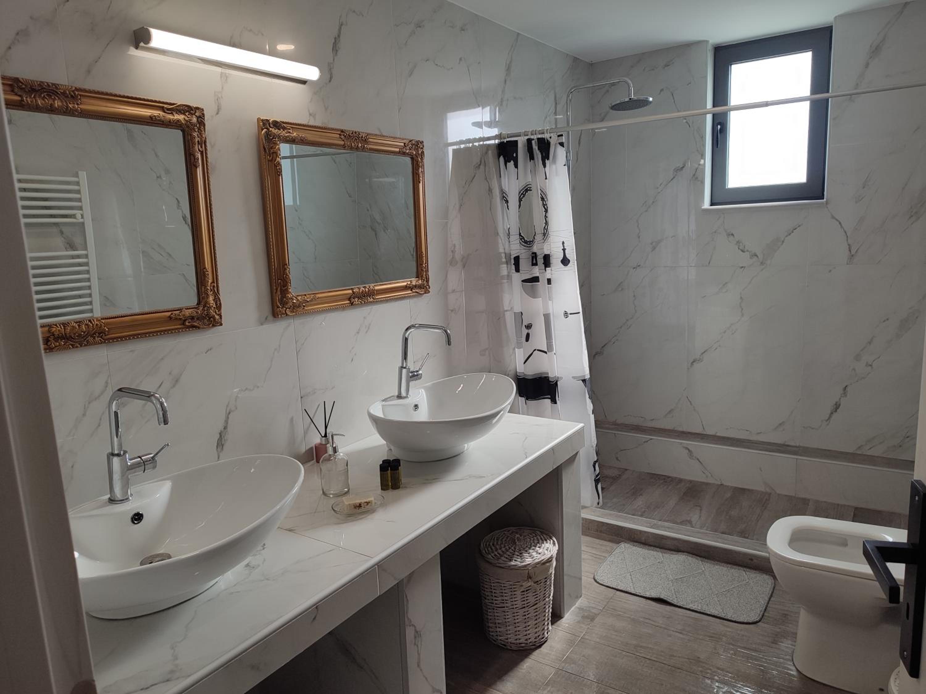 Three-Bedroom Villa - Photo 10