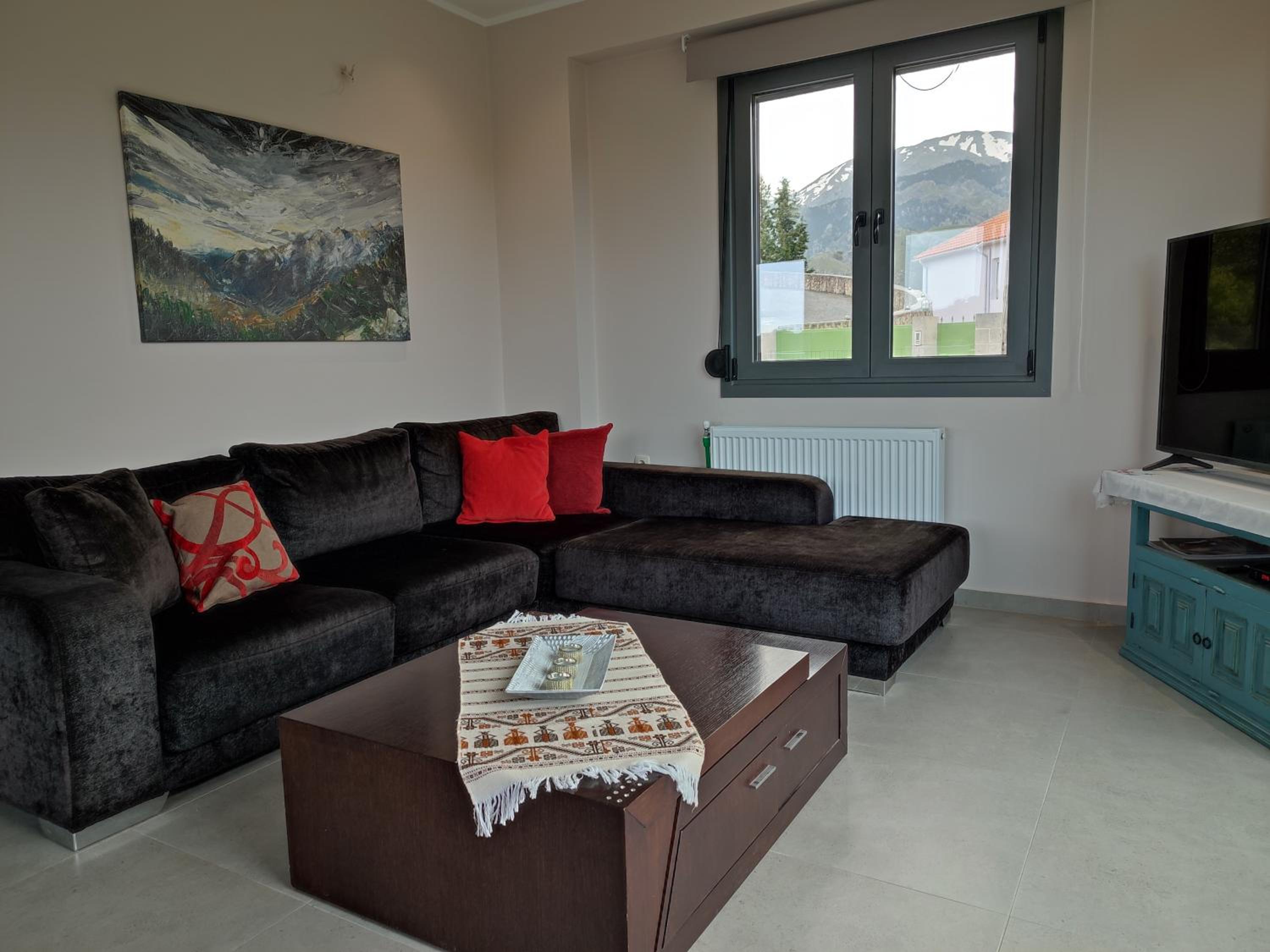 Three-Bedroom Villa - Photo 8