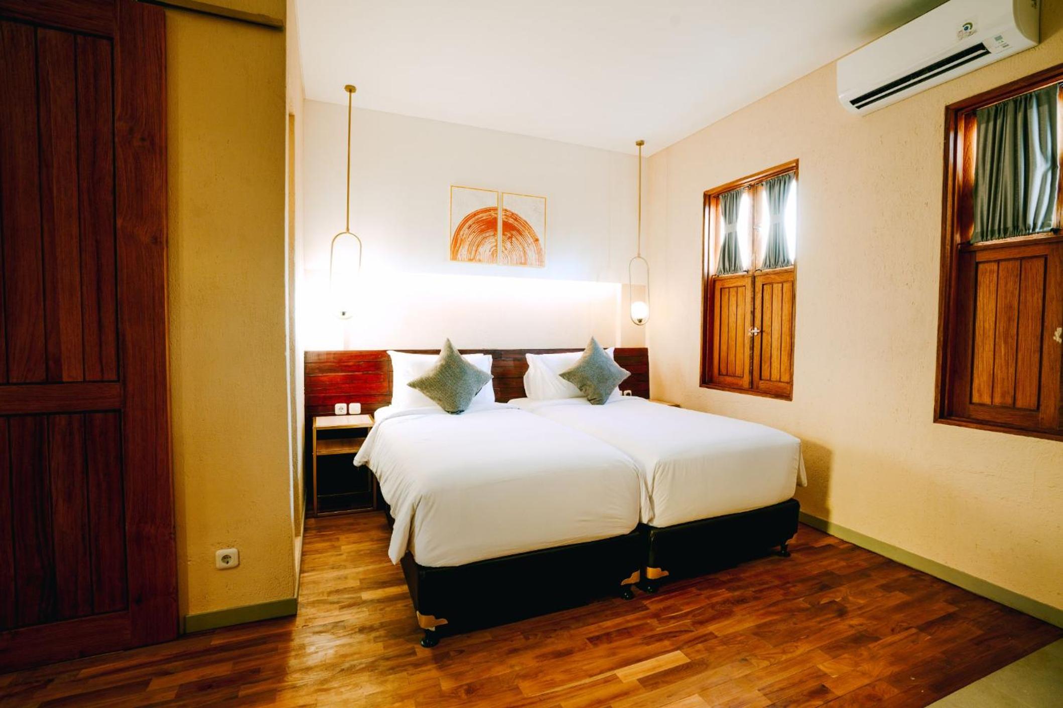 Standard Twin Room - Photo 18