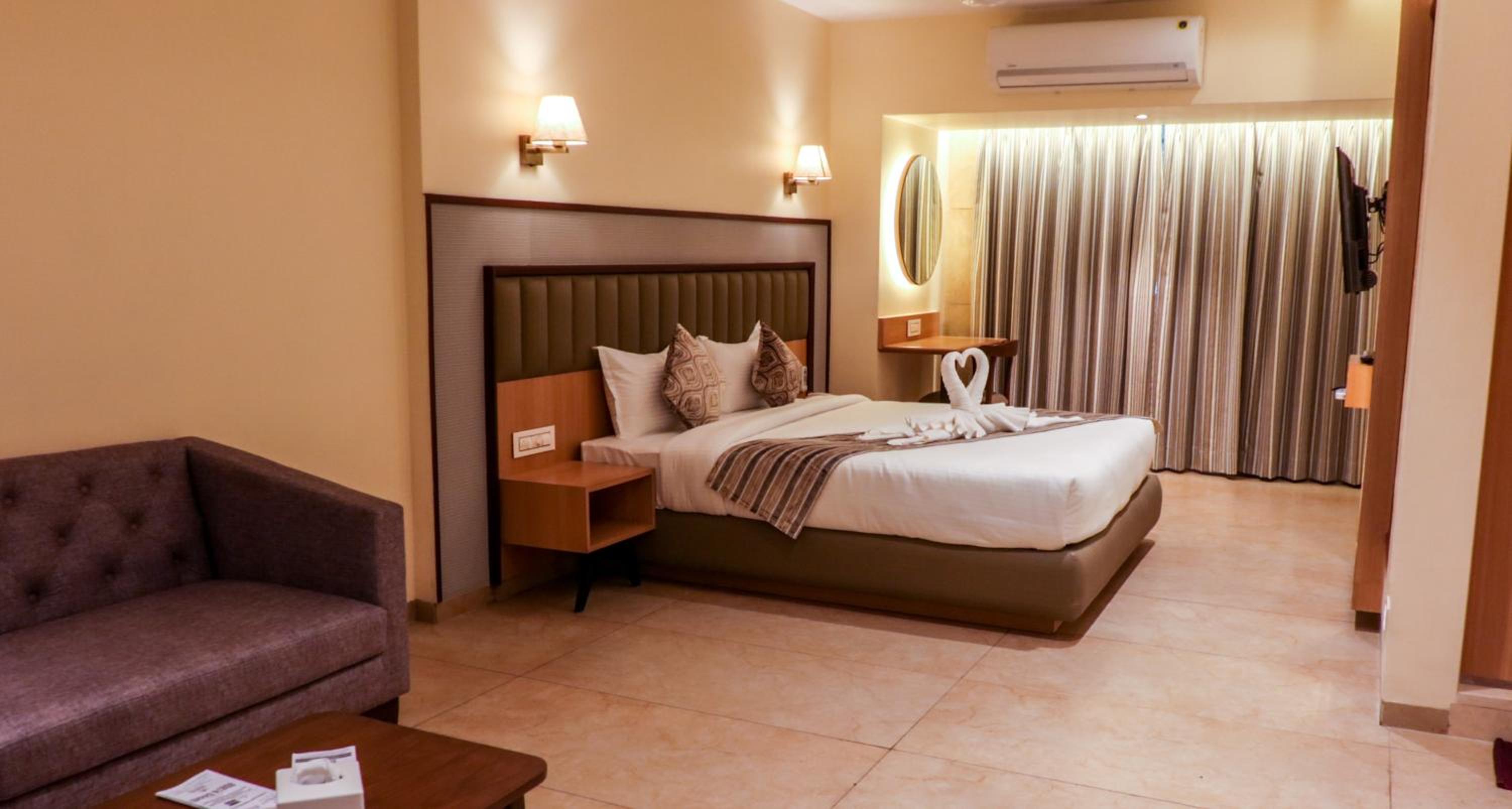 Suite - Photo 7