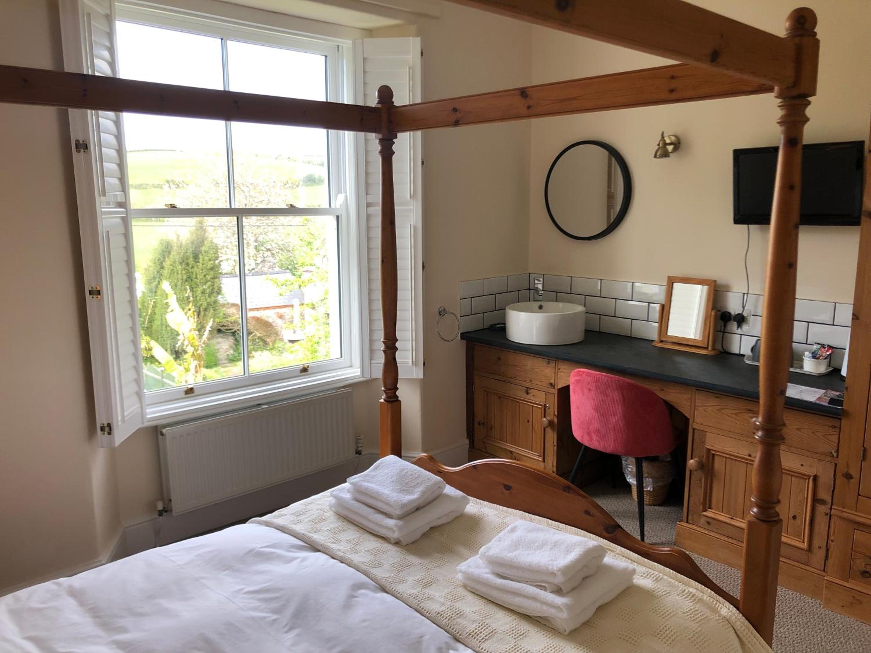 Double Room - Photo 11