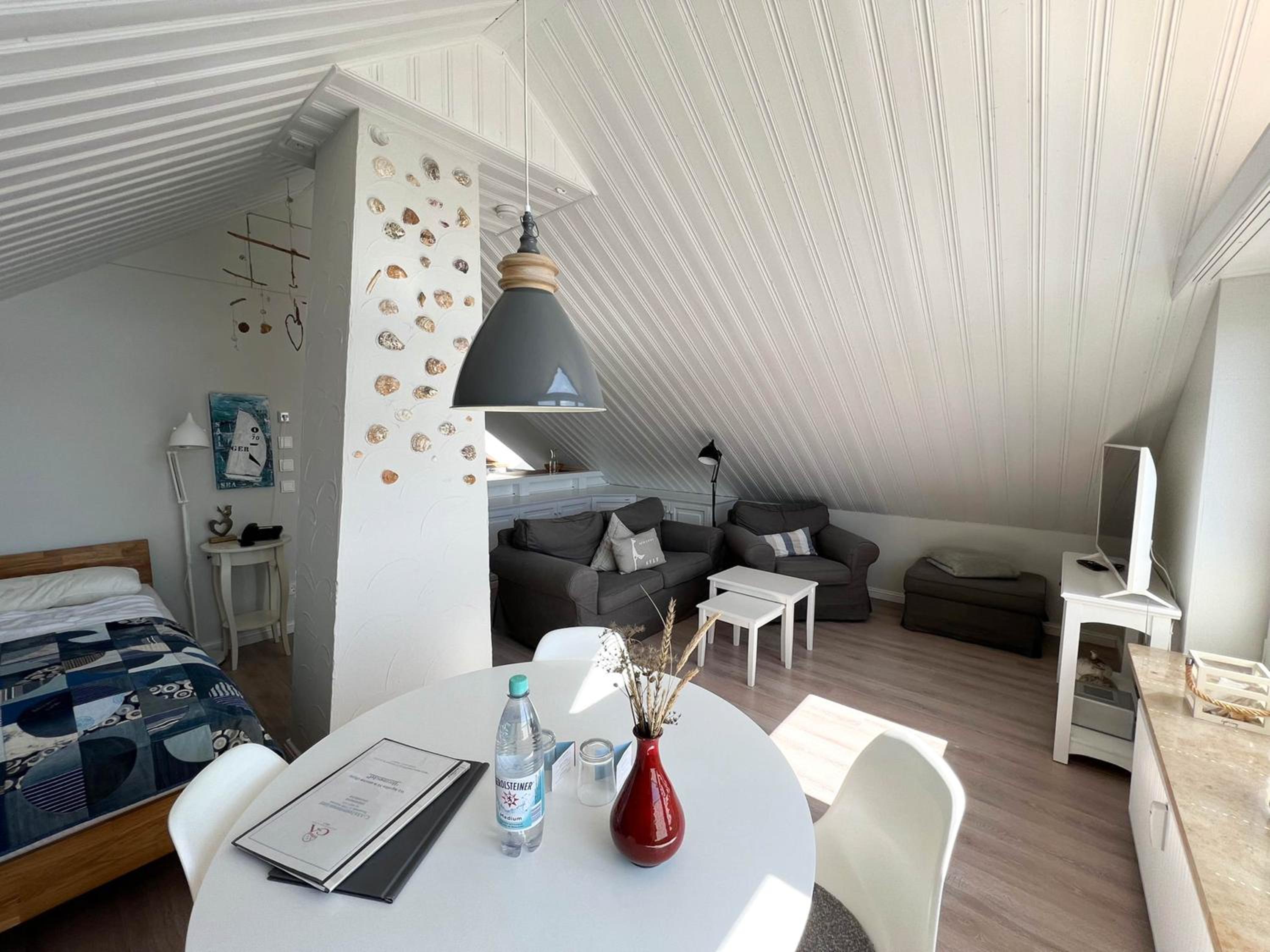 Two-Bedroom Apartment - Photo 1