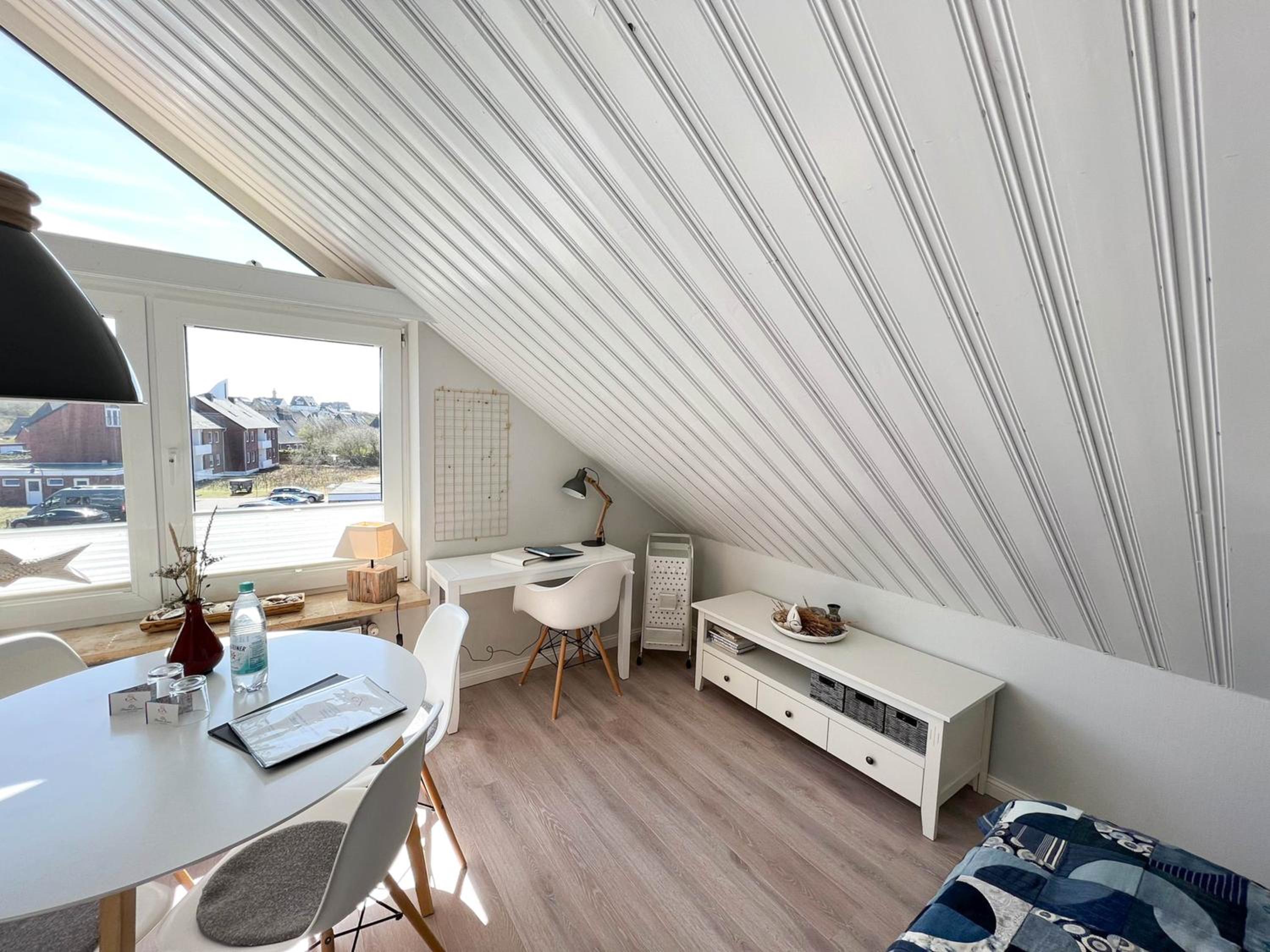 Two-Bedroom Apartment - Photo 8