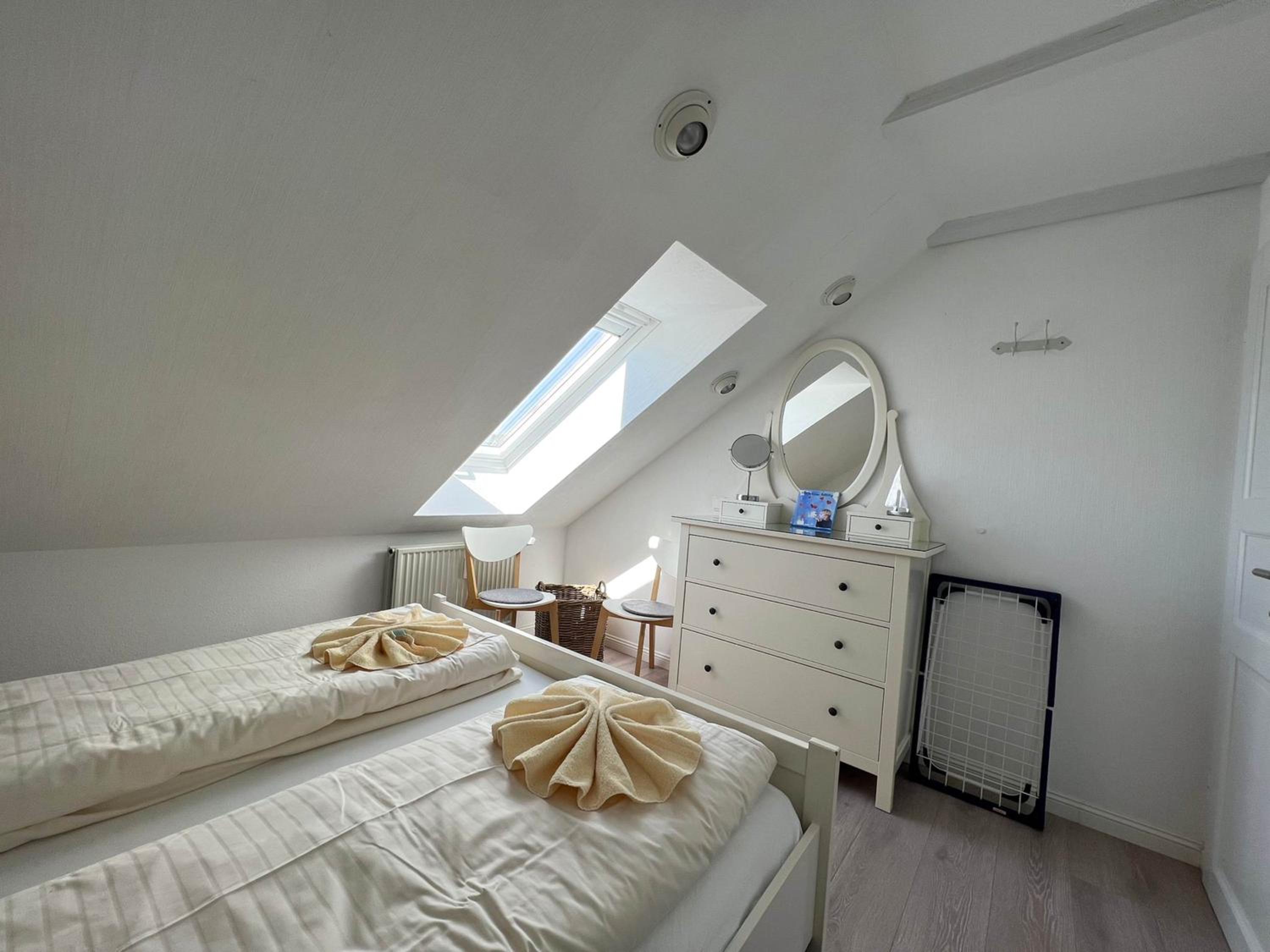 Two-Bedroom Apartment - Photo 14