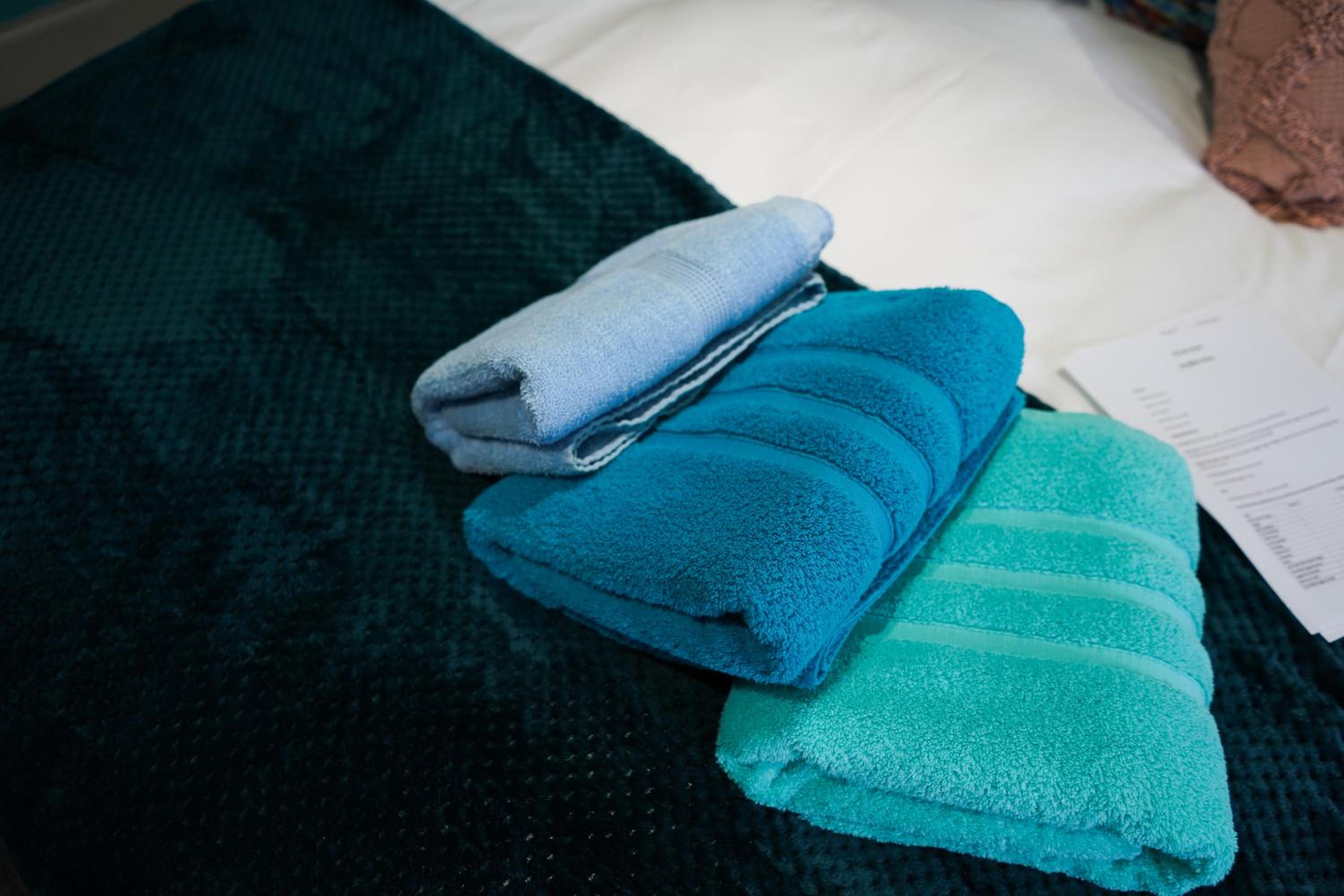 Double Room with Shared Bathroom photo 2
