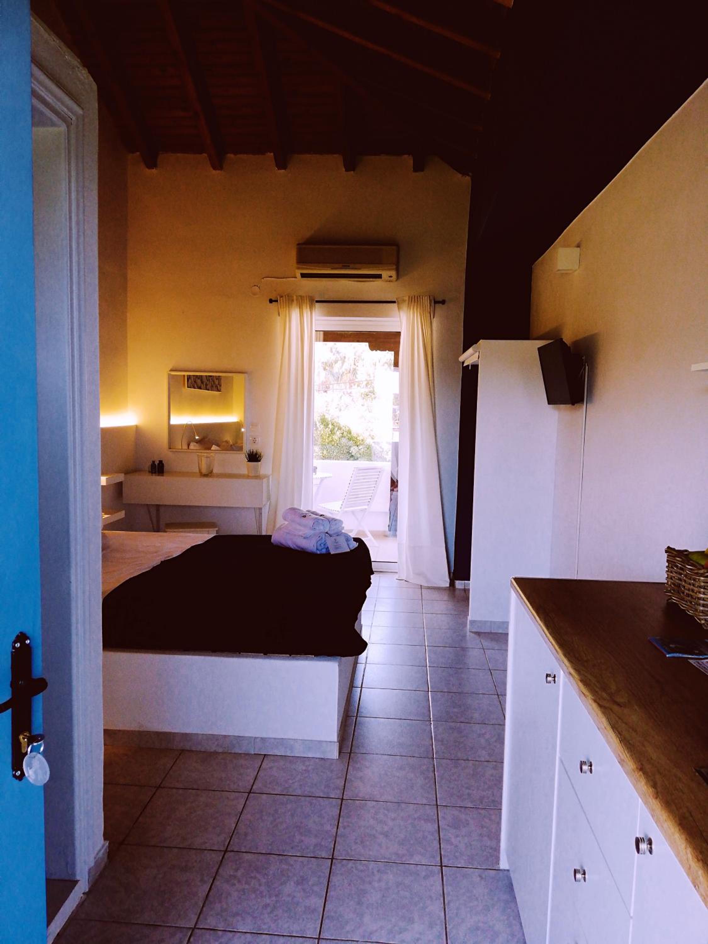 Studio with Balcony