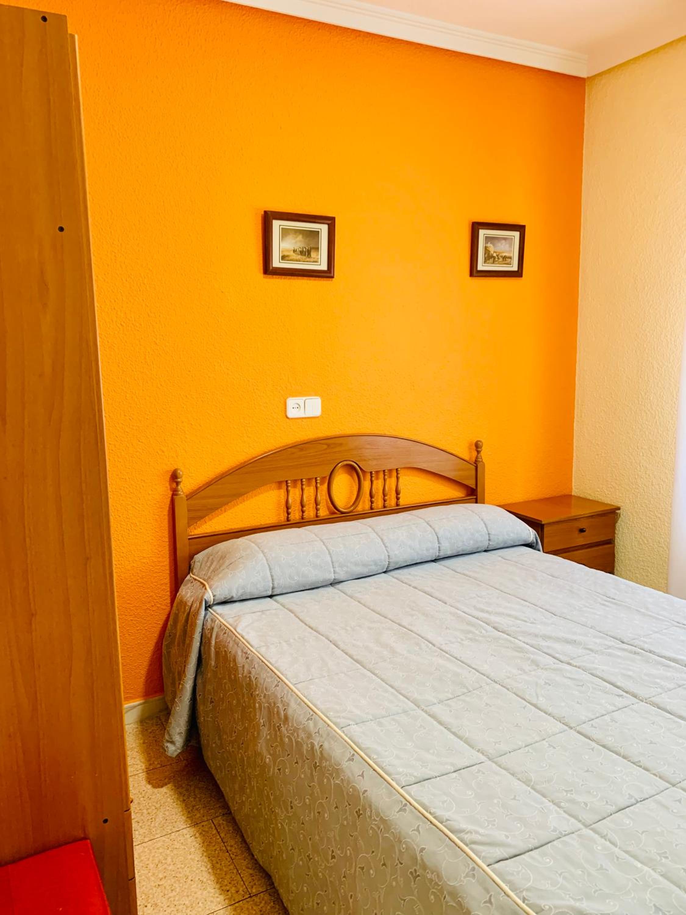 Single Room photo 2