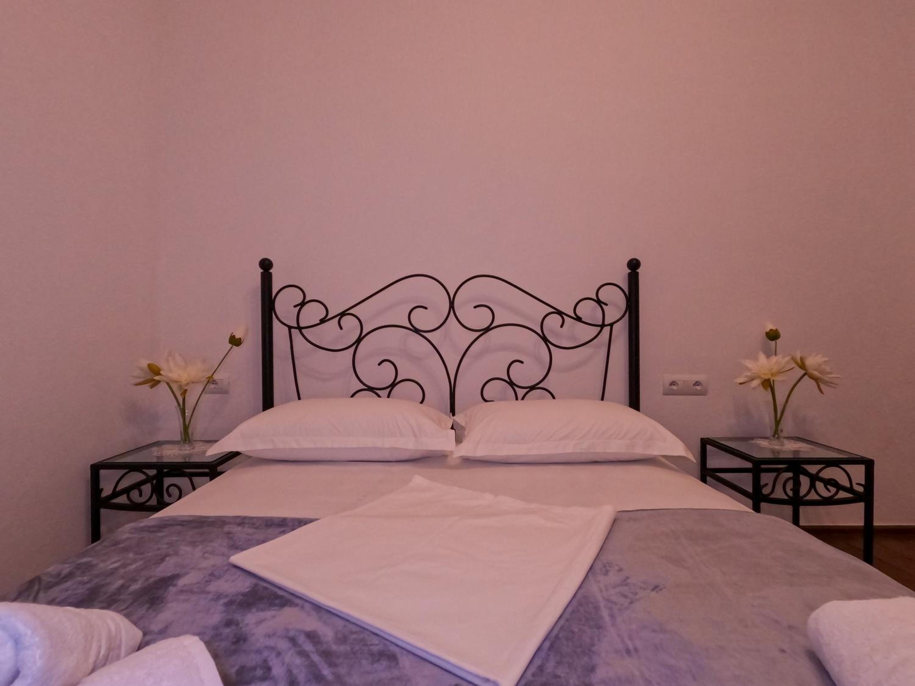 Budget Double Room photo 3