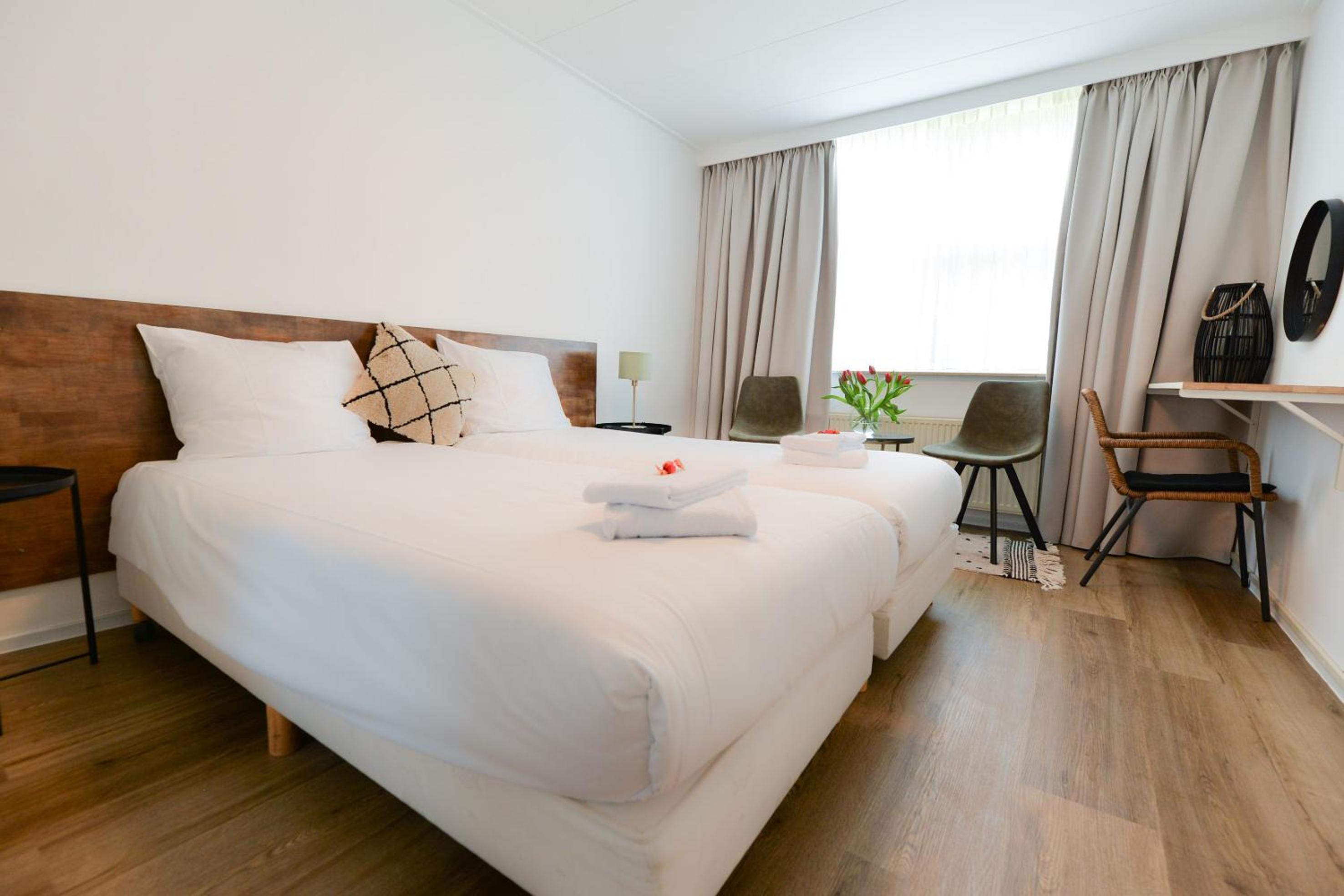 Double Room - Photo 2