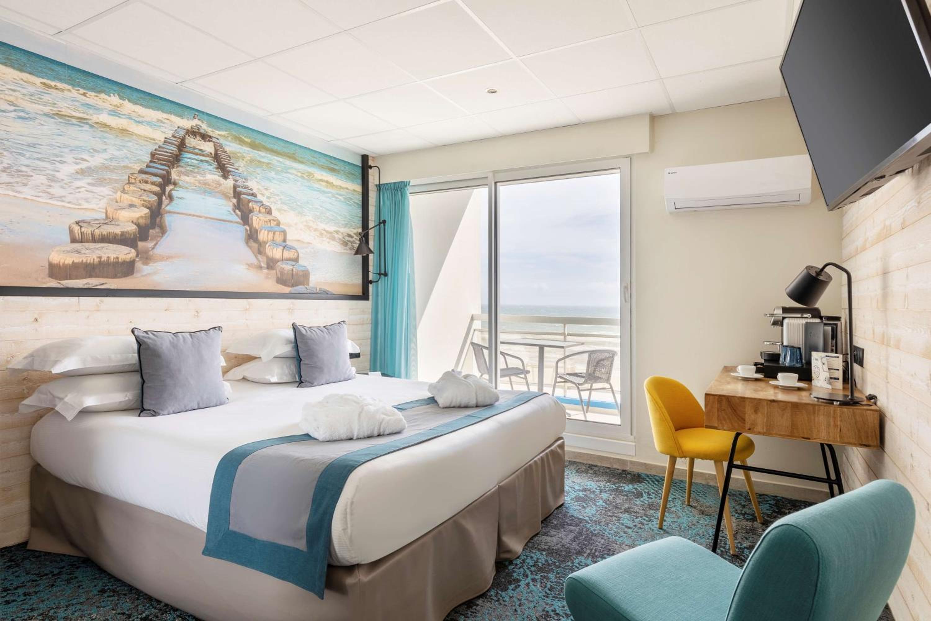 Superior Room with Sea View - Photo 1