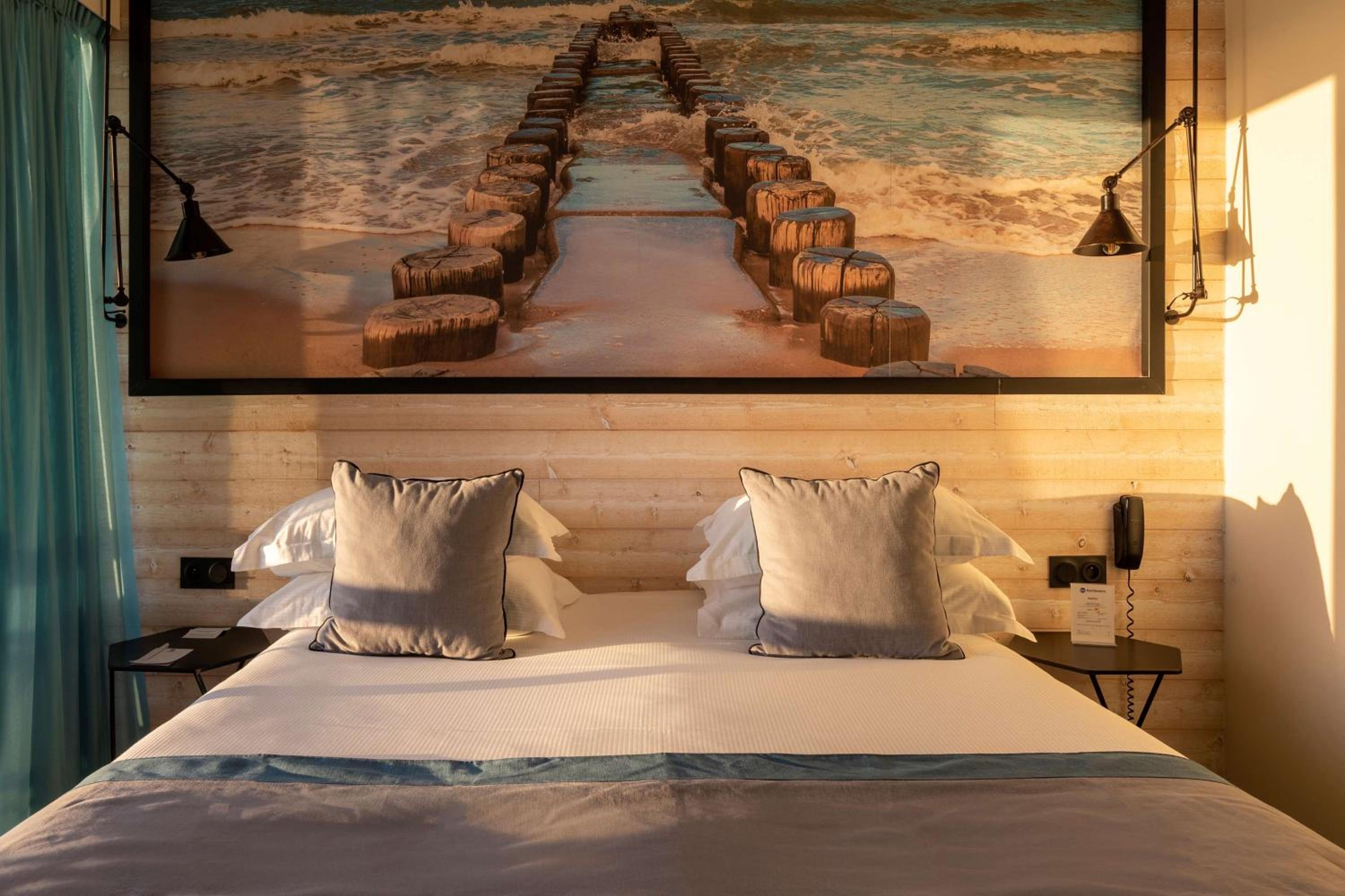 Comfort Room with Sea View - Photo 12