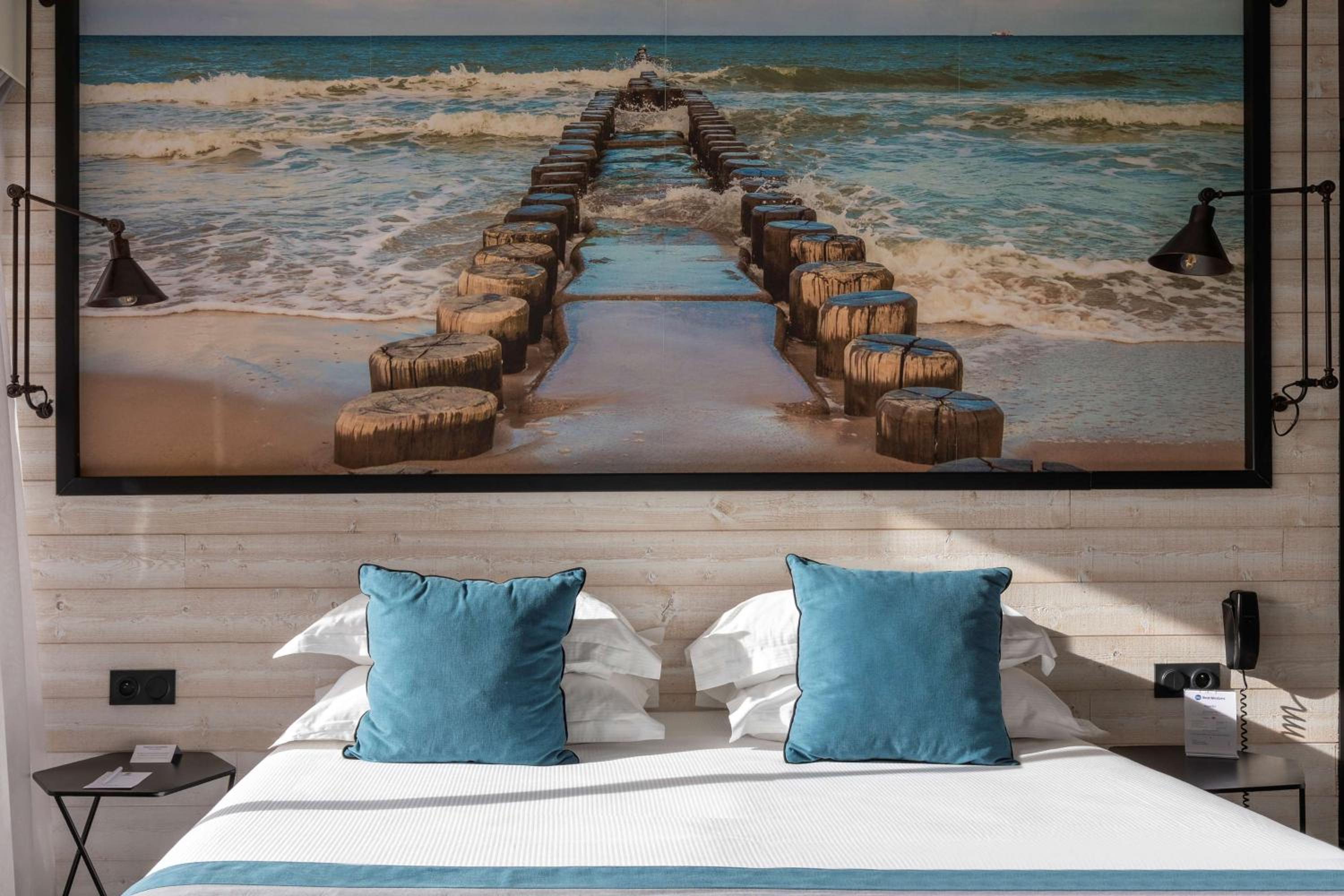 Superior Room with Sea View - Photo 6