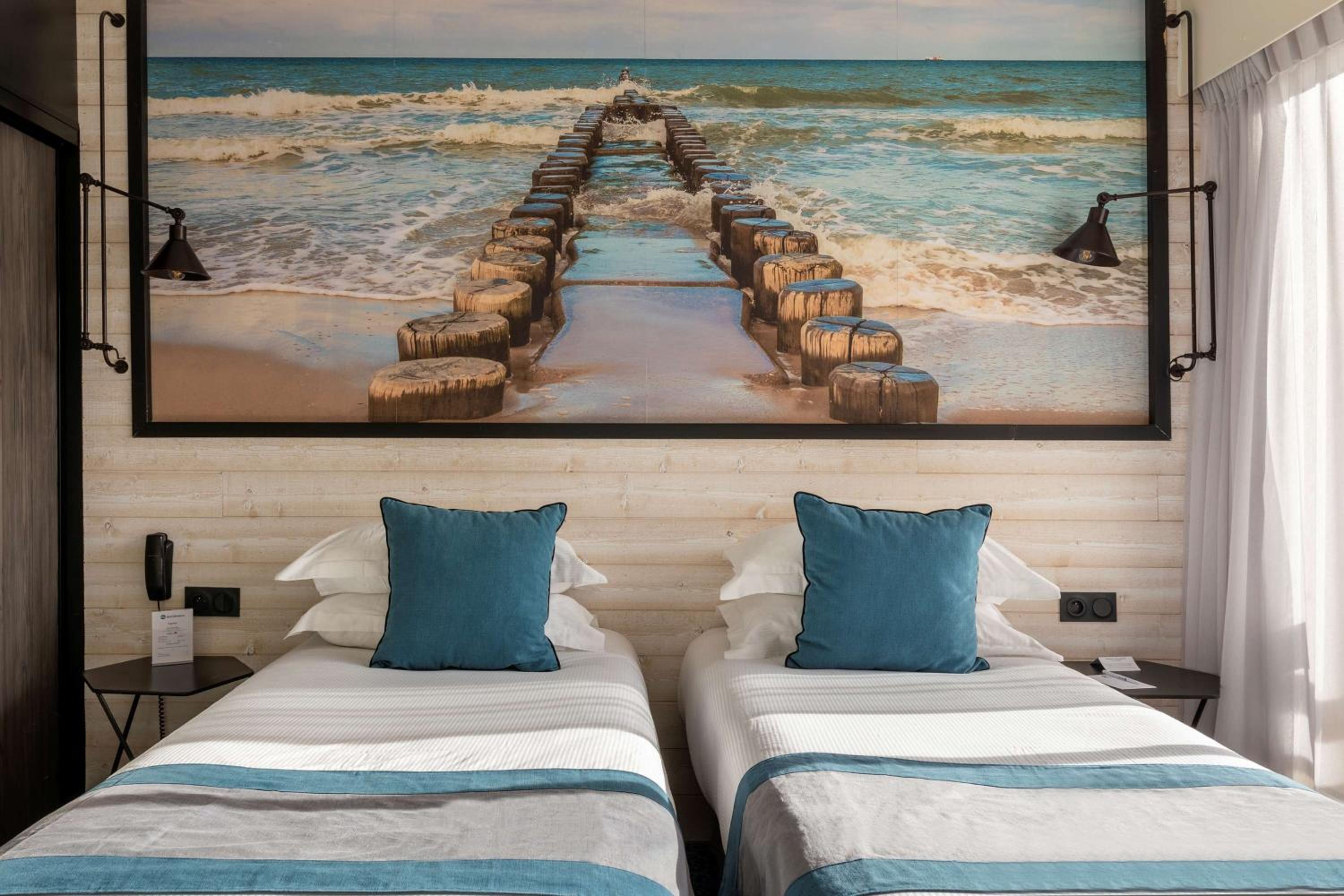 Comfort Room with Sea View - Photo 8