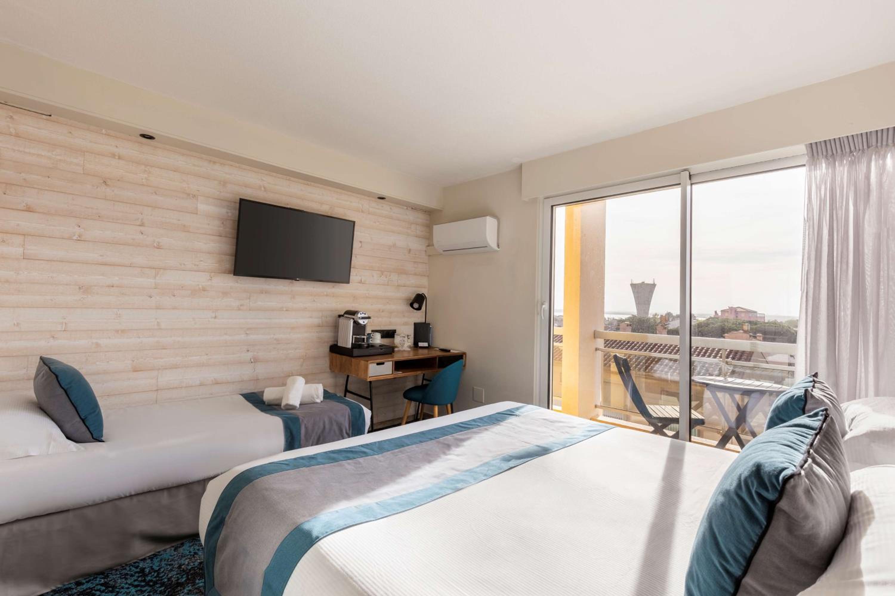 Comfort King Room with Mountain View - Photo 2