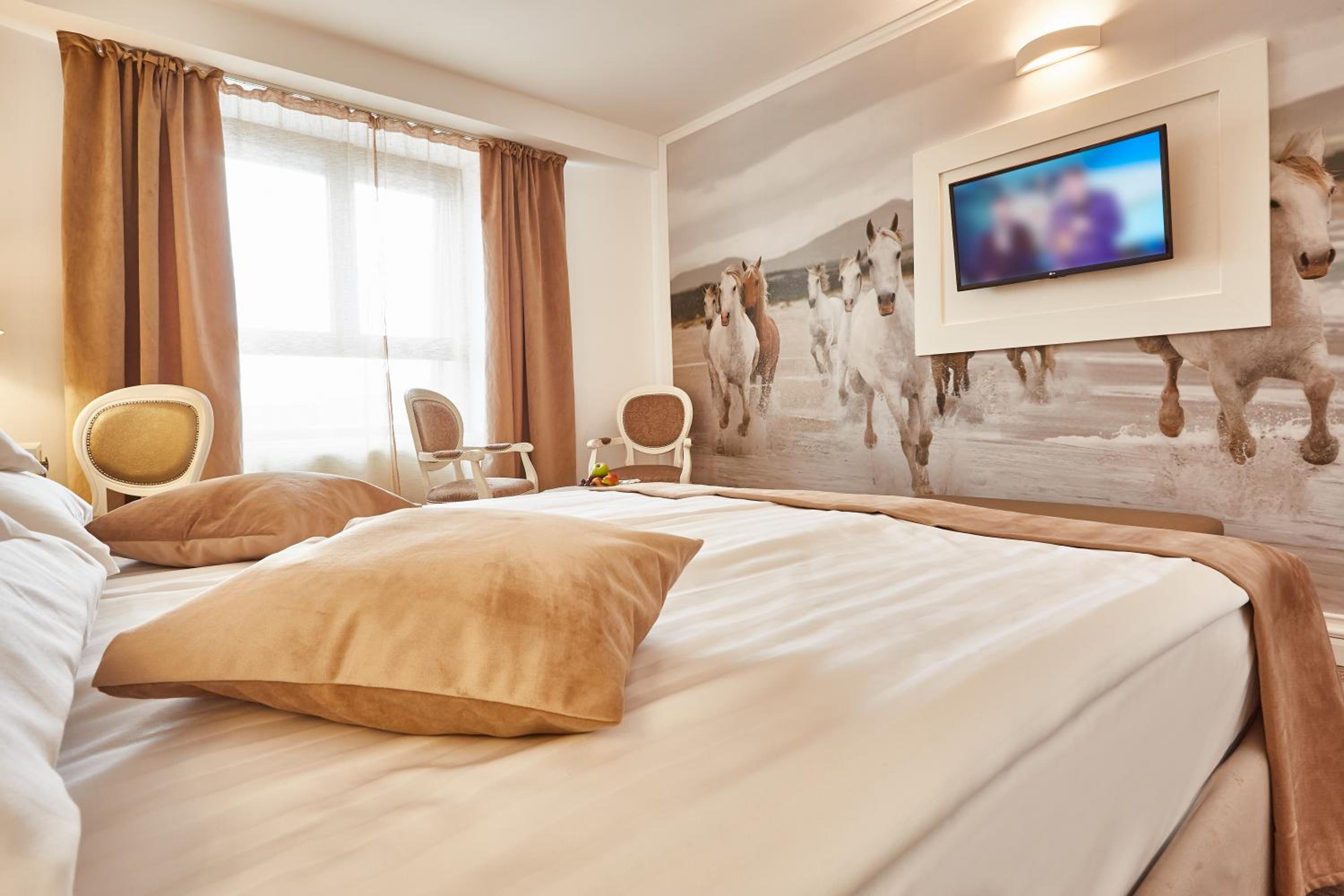 Deluxe Double Room - Photo 2